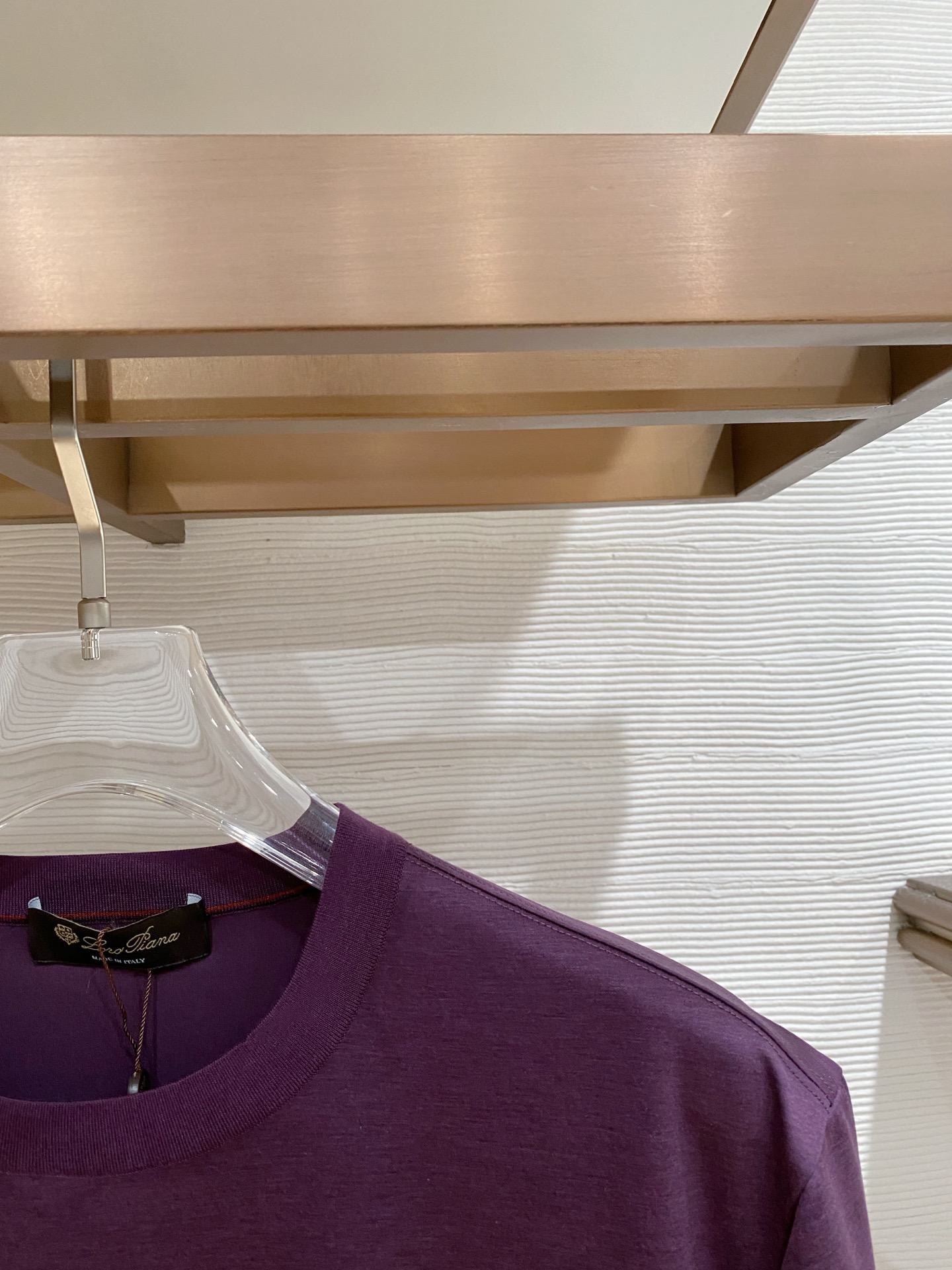 Loro Piana 男款天丝桑蚕丝混纺进口短袖T恤高品质控老钱们的挚爱，经典调性的短袖T恤，延续一贯地