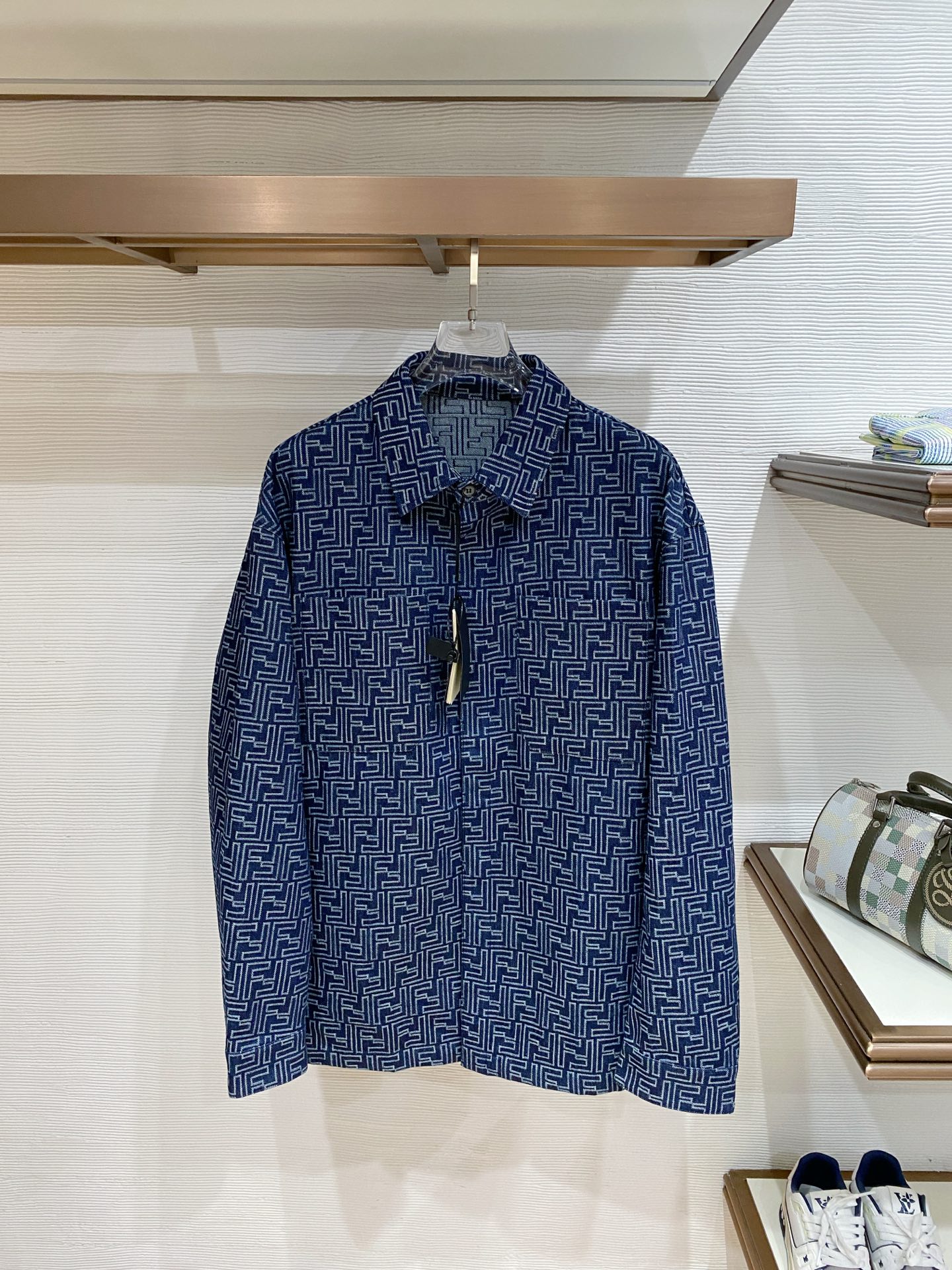 芬迪 2026SS春季新品🆕芬迪Fendi提花夹克外套 专柜定制面料 透气舒适度高，细节无可挑剔，品牌元