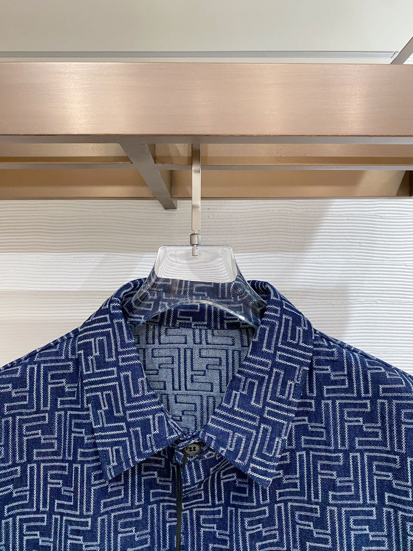 芬迪 2026SS春季新品🆕芬迪Fendi提花夹克外套 专柜定制面料 透气舒适度高，细节无可挑剔，品牌元