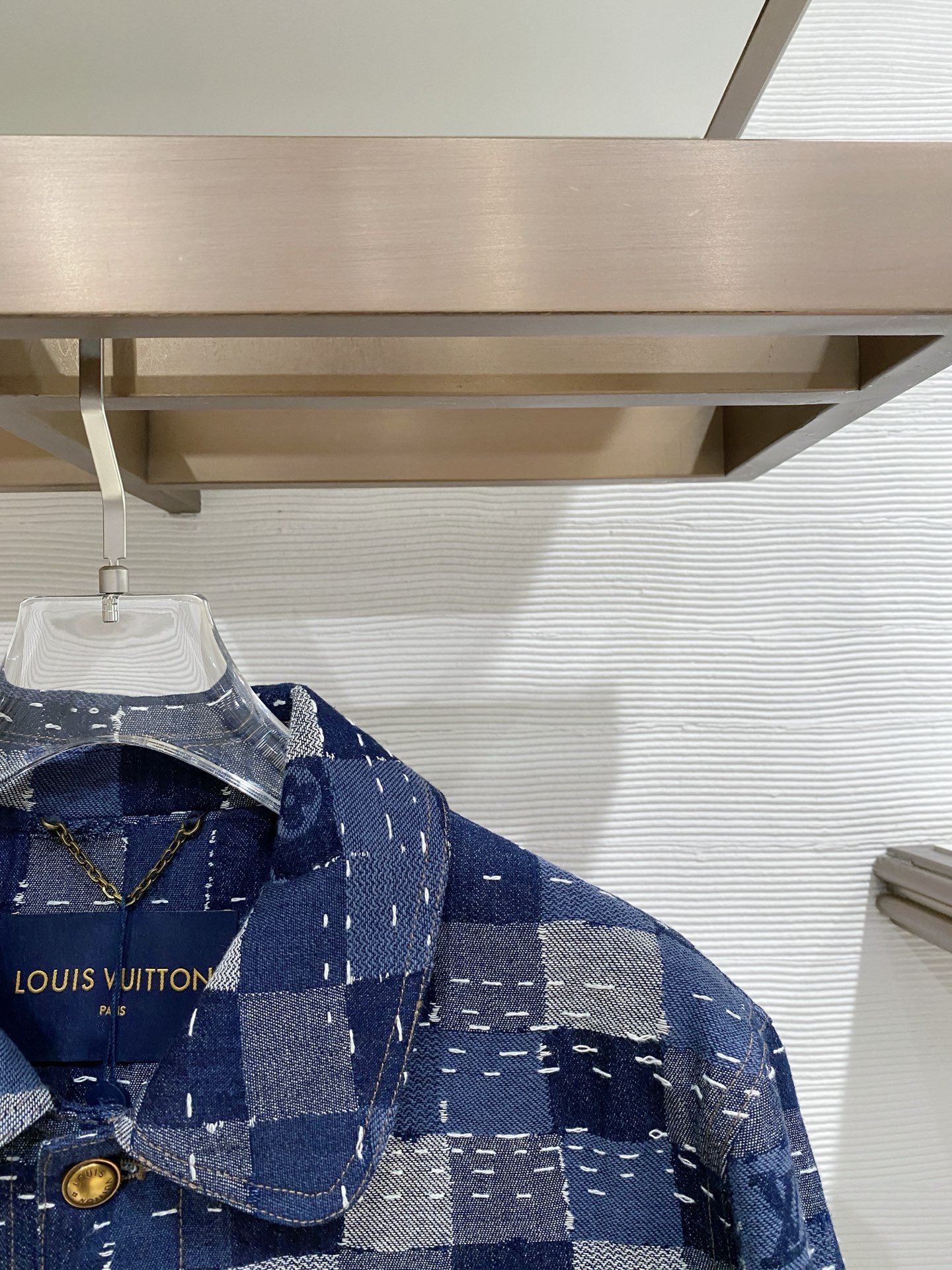 LV 大爆款 2026SS春季新品🆕LV提花夹克翻领外套 专柜定制面料 透气舒适度高，细节无可挑剔，品牌