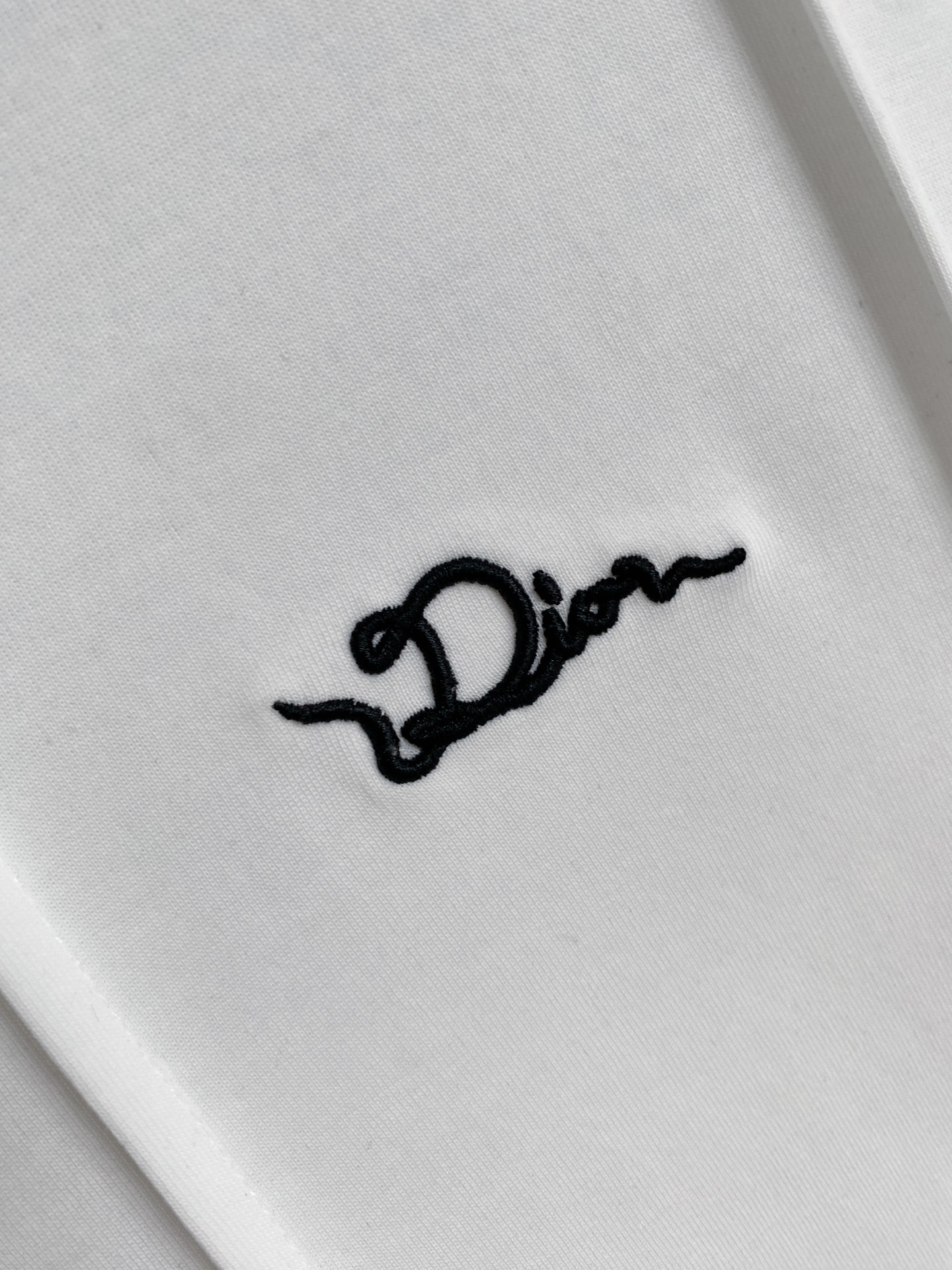 Diro 🌟精品云朵棉面料🌟2026春夏新款首发专柜最新款短袖圆领T恤 高端订制 设计前卫时尚！品牌lo