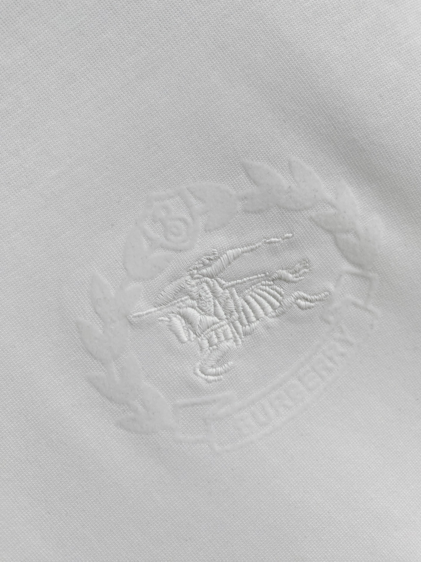 巴宝莉 🌟精品云朵棉面料🌟2026春夏新款首发专柜最新款短袖圆领T恤 高端订制 设计前卫时尚！品牌log