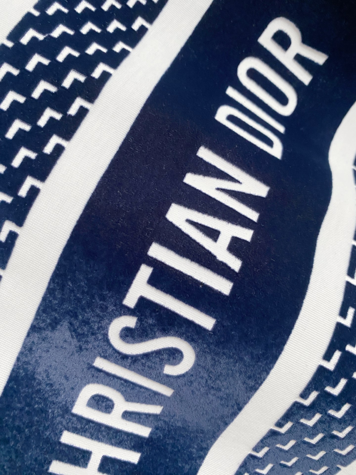 Diro 🌟精品云朵棉面料🌟2026春夏新款首发专柜最新款短袖圆领T恤 高端订制 设计前卫时尚！品牌lo