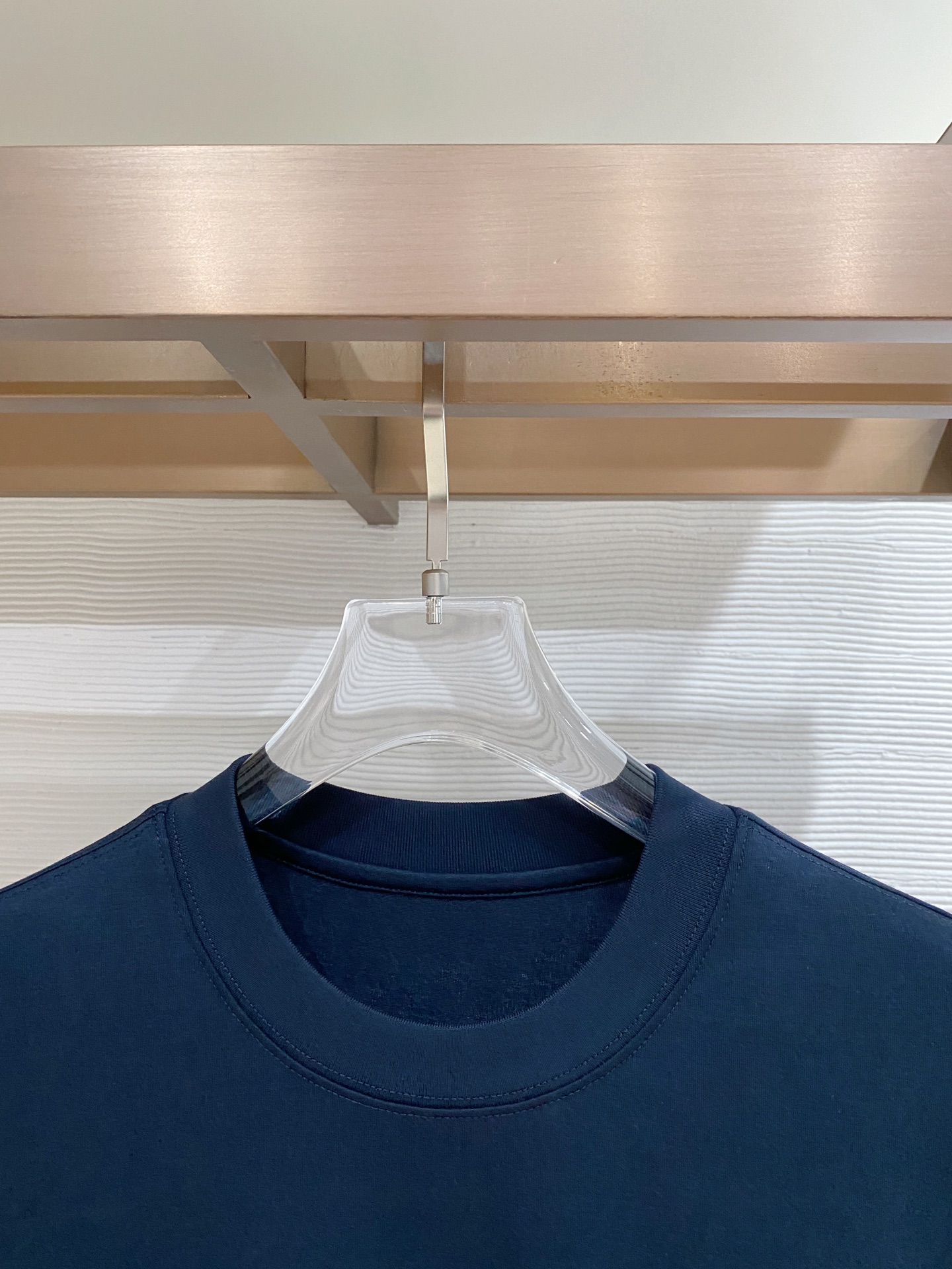 普拉达🌟精品云朵棉面料🌟2026春夏新款首发专柜最新款短袖圆领T恤 高端订制 设计前卫时尚！品牌logo