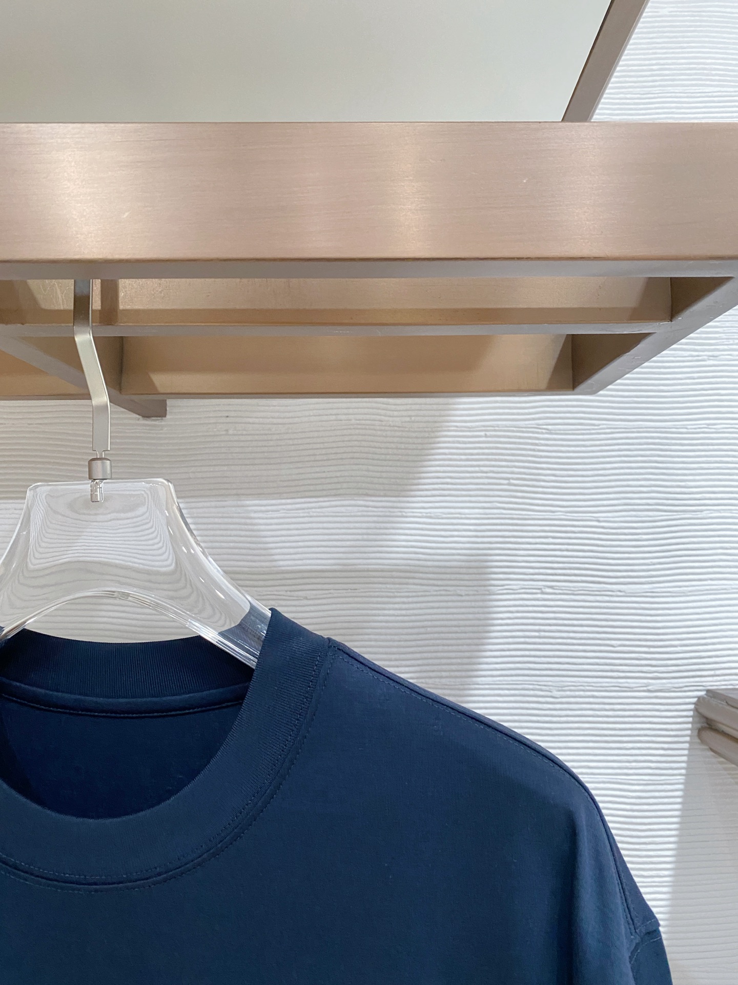 普拉达🌟精品云朵棉面料🌟2026春夏新款首发专柜最新款短袖圆领T恤 高端订制 设计前卫时尚！品牌logo