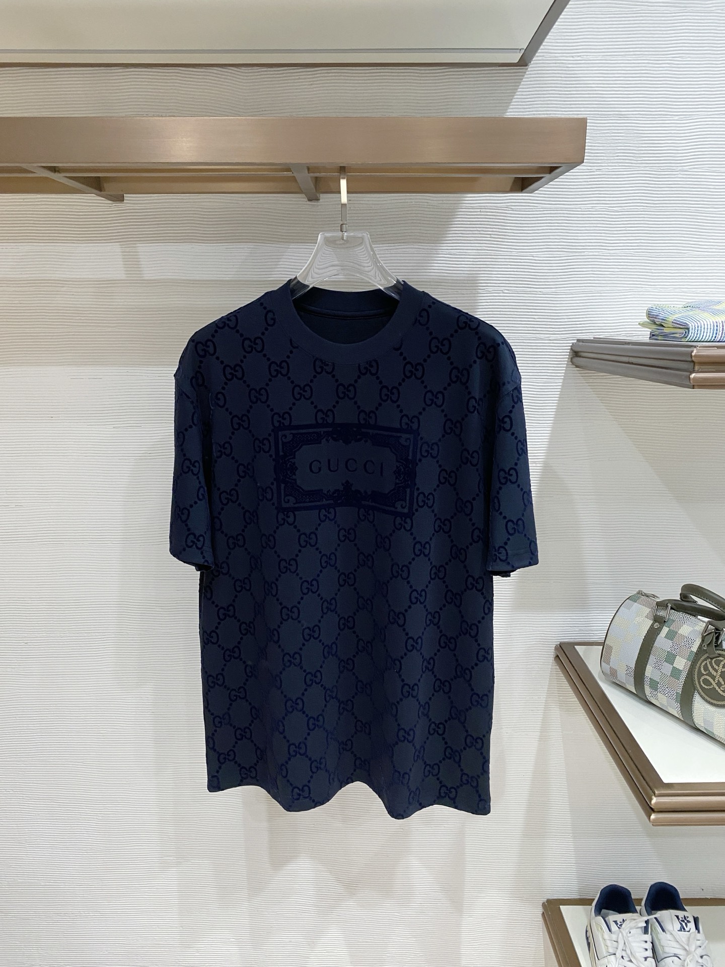 古驰 🌟精品云朵棉面料🌟2026春夏新款首发专柜最新款短袖圆领T恤 高端订制 设计前卫时尚！品牌logo