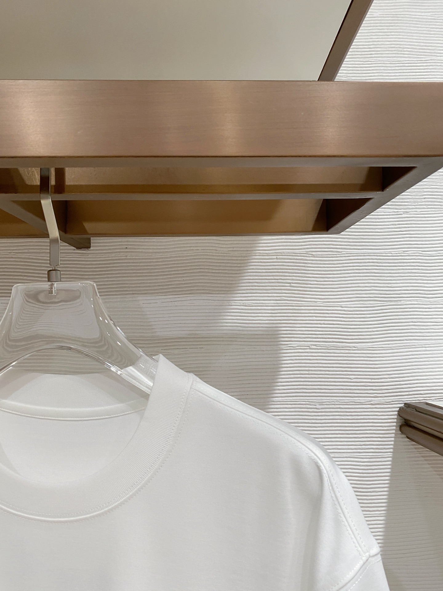 普拉达🌟精品云朵棉面料🌟2026春夏新款首发专柜最新款短袖圆领T恤 高端订制 设计前卫时尚！品牌logo