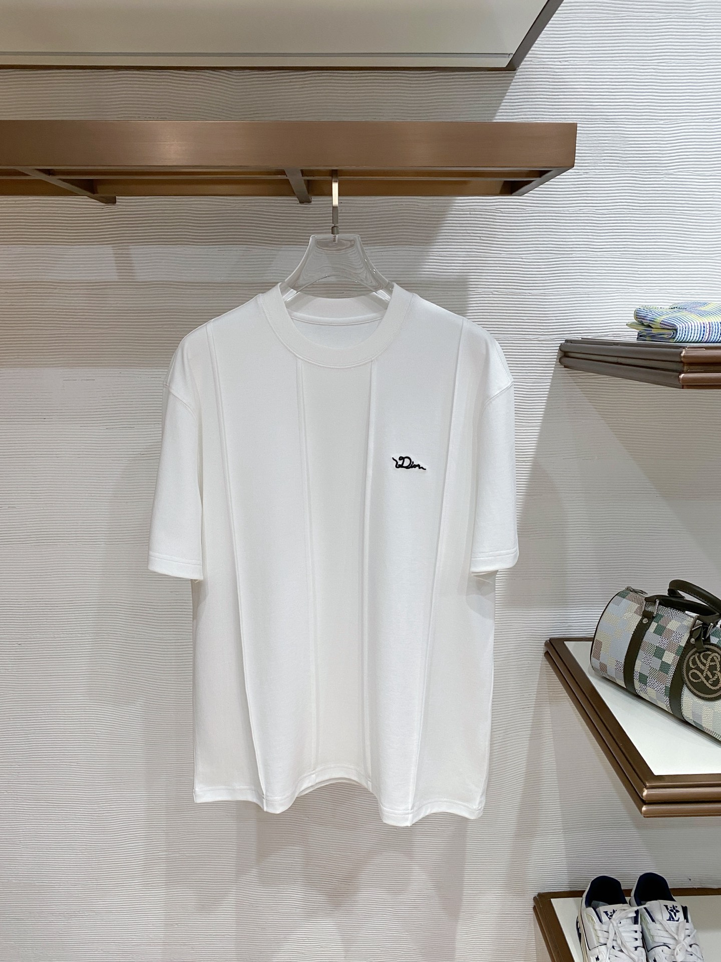 Diro 🌟精品云朵棉面料🌟2026春夏新款首发专柜最新款短袖圆领T恤 高端订制 设计前卫时尚！品牌lo