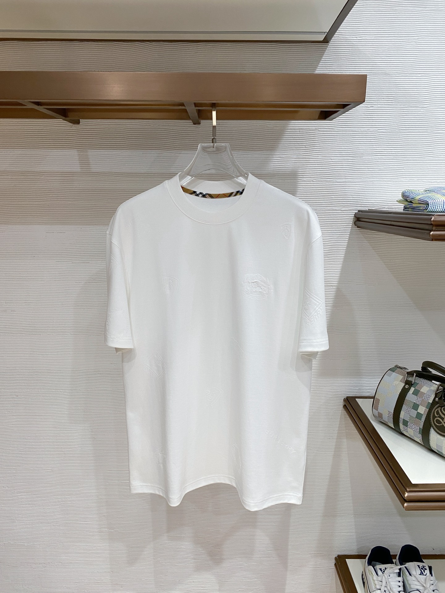 巴宝莉 🌟精品云朵棉面料🌟2026春夏新款首发专柜最新款短袖圆领T恤 高端订制 设计前卫时尚！品牌log