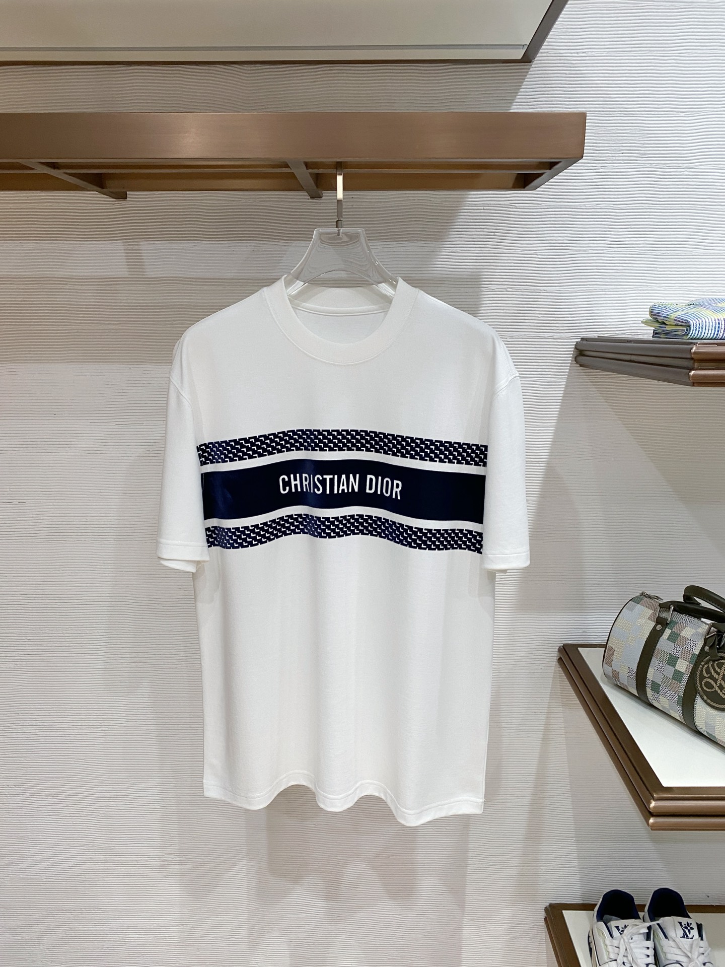 Diro 🌟精品云朵棉面料🌟2026春夏新款首发专柜最新款短袖圆领T恤 高端订制 设计前卫时尚！品牌lo