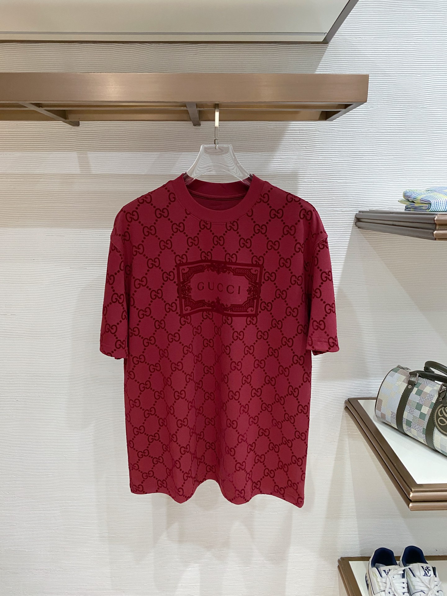 古驰 🌟精品云朵棉面料🌟2026春夏新款首发专柜最新款短袖圆领T恤 高端订制 设计前卫时尚！品牌logo