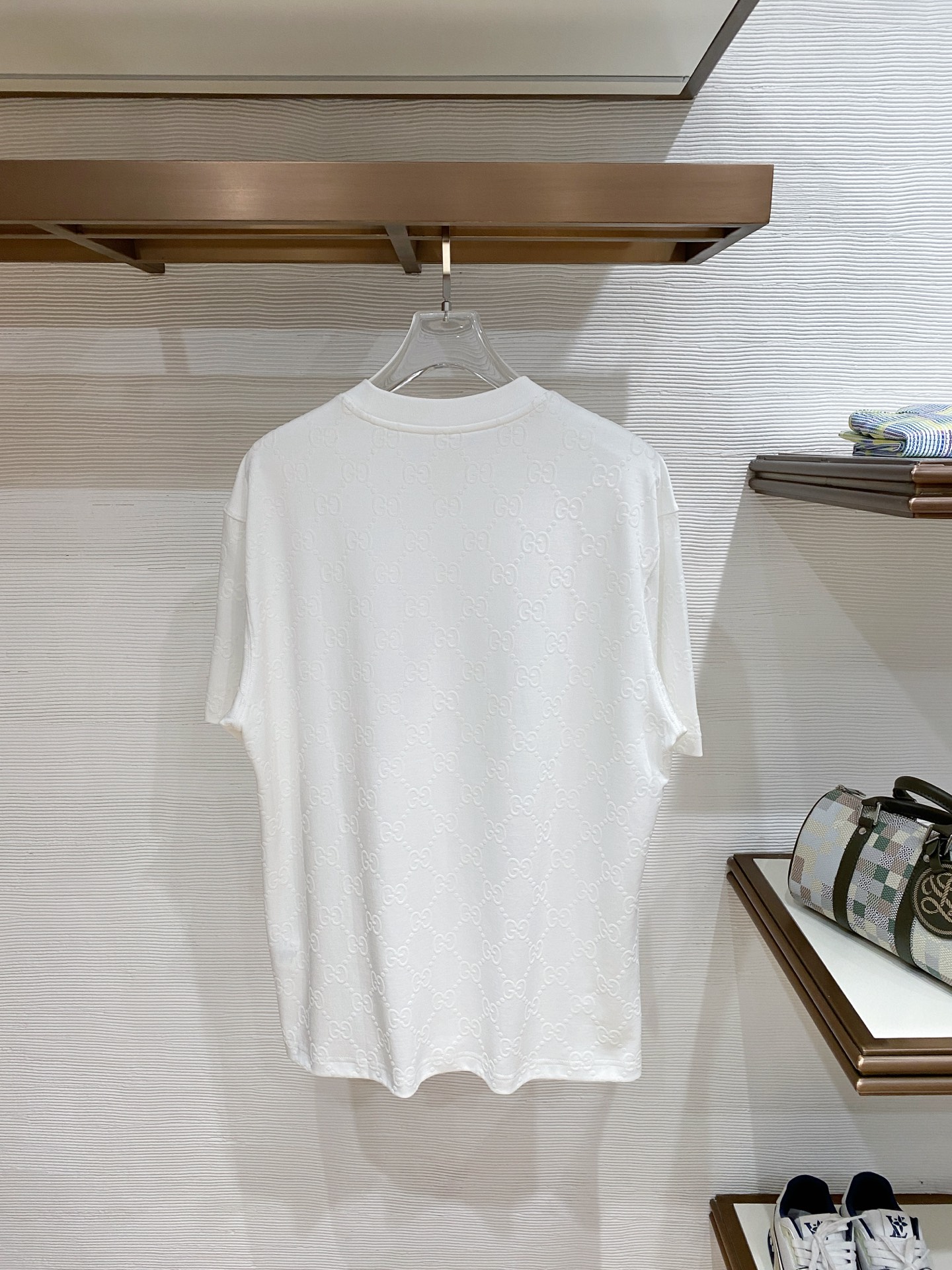 古驰 🌟精品云朵棉面料🌟2026春夏新款首发专柜最新款短袖圆领T恤 高端订制 设计前卫时尚！品牌logo