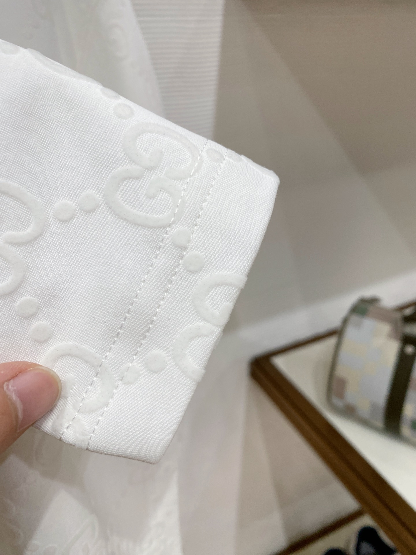 古驰 🌟精品云朵棉面料🌟2026春夏新款首发专柜最新款短袖圆领T恤 高端订制 设计前卫时尚！品牌logo