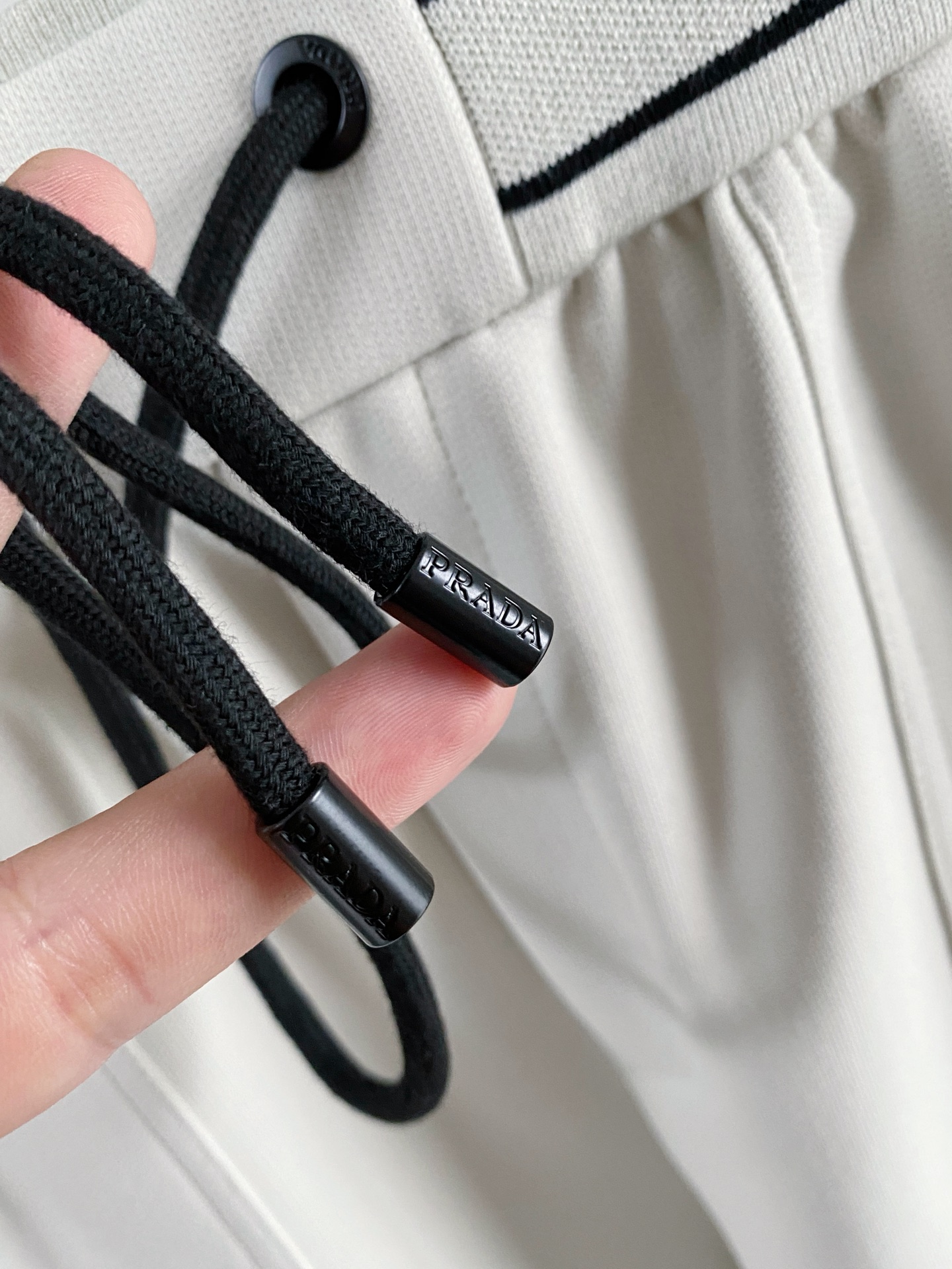 🌟27 PRD# 2026 春夏时尚/休闲裤子美学的焕新诠释,演绎浓郁的格调型时尚风范,细节感和设计感强