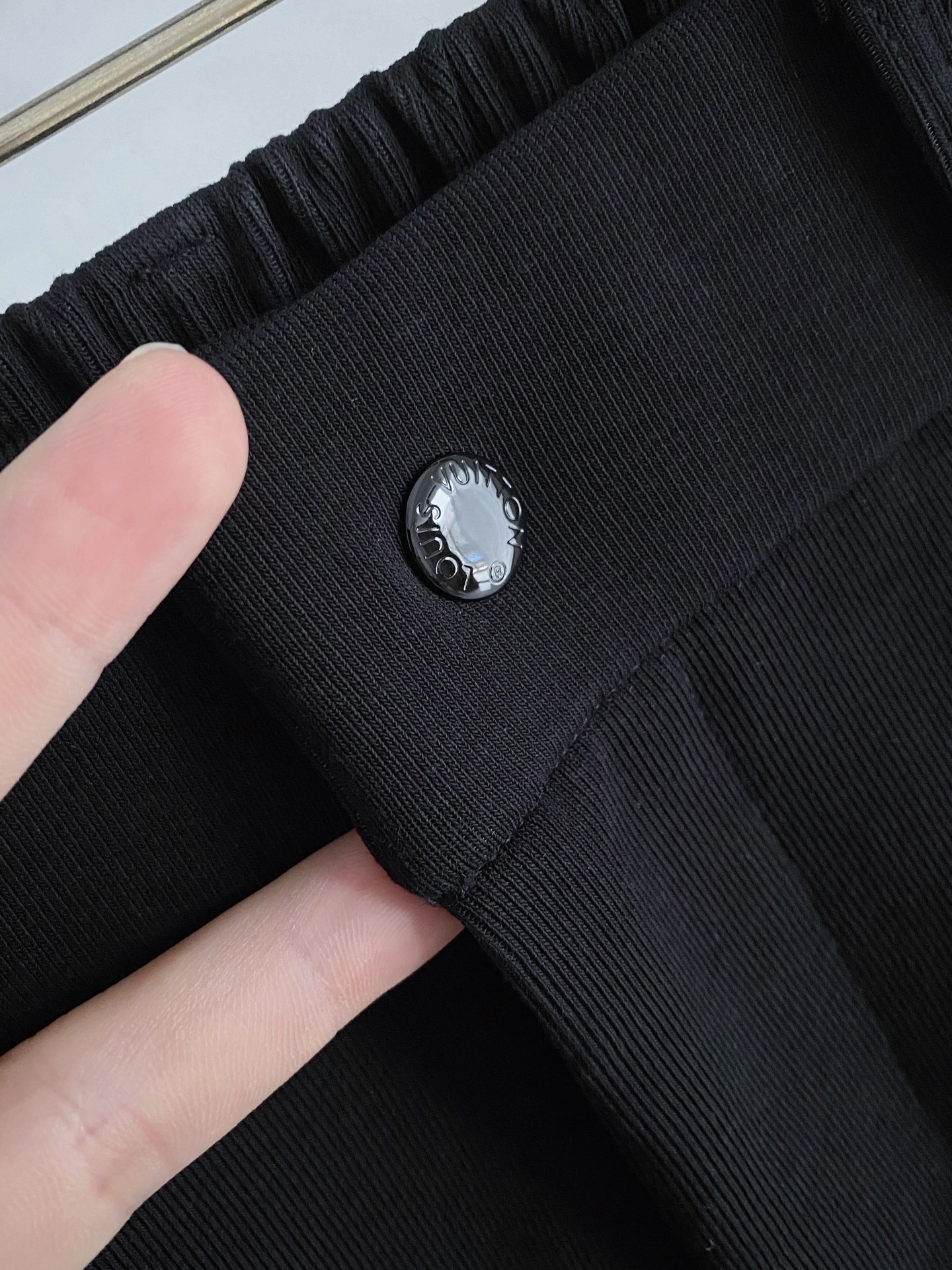 🌟27 驴家# 2026 春夏时尚/休闲裤子美学的焕新诠释,演绎浓郁的格调型时尚风范,细节感和设计感强悍