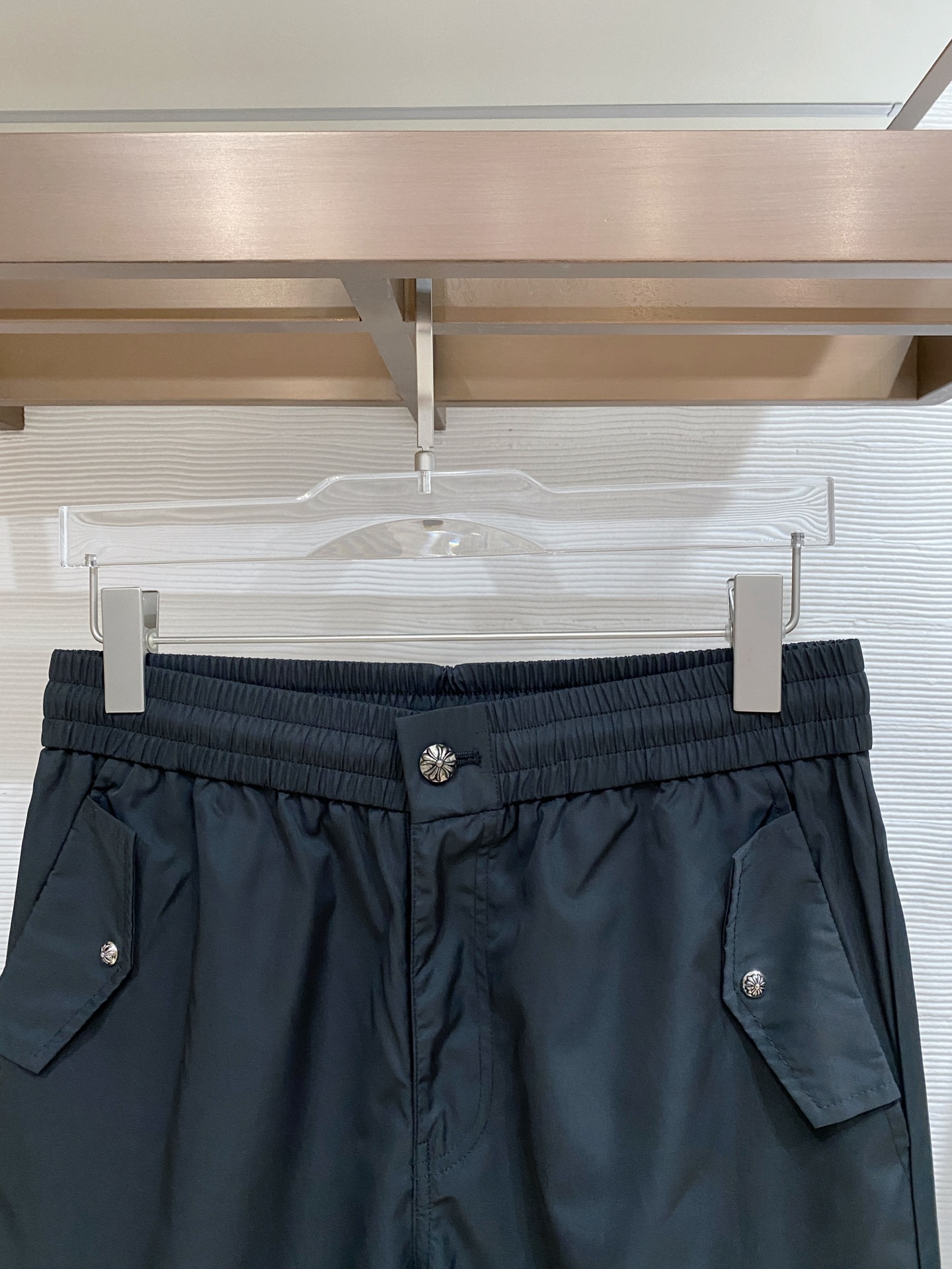 🌟27 克罗心# 2026 春夏时尚/休闲裤子美学的焕新诠释,演绎浓郁的格调型时尚风范,细节感和设计感强