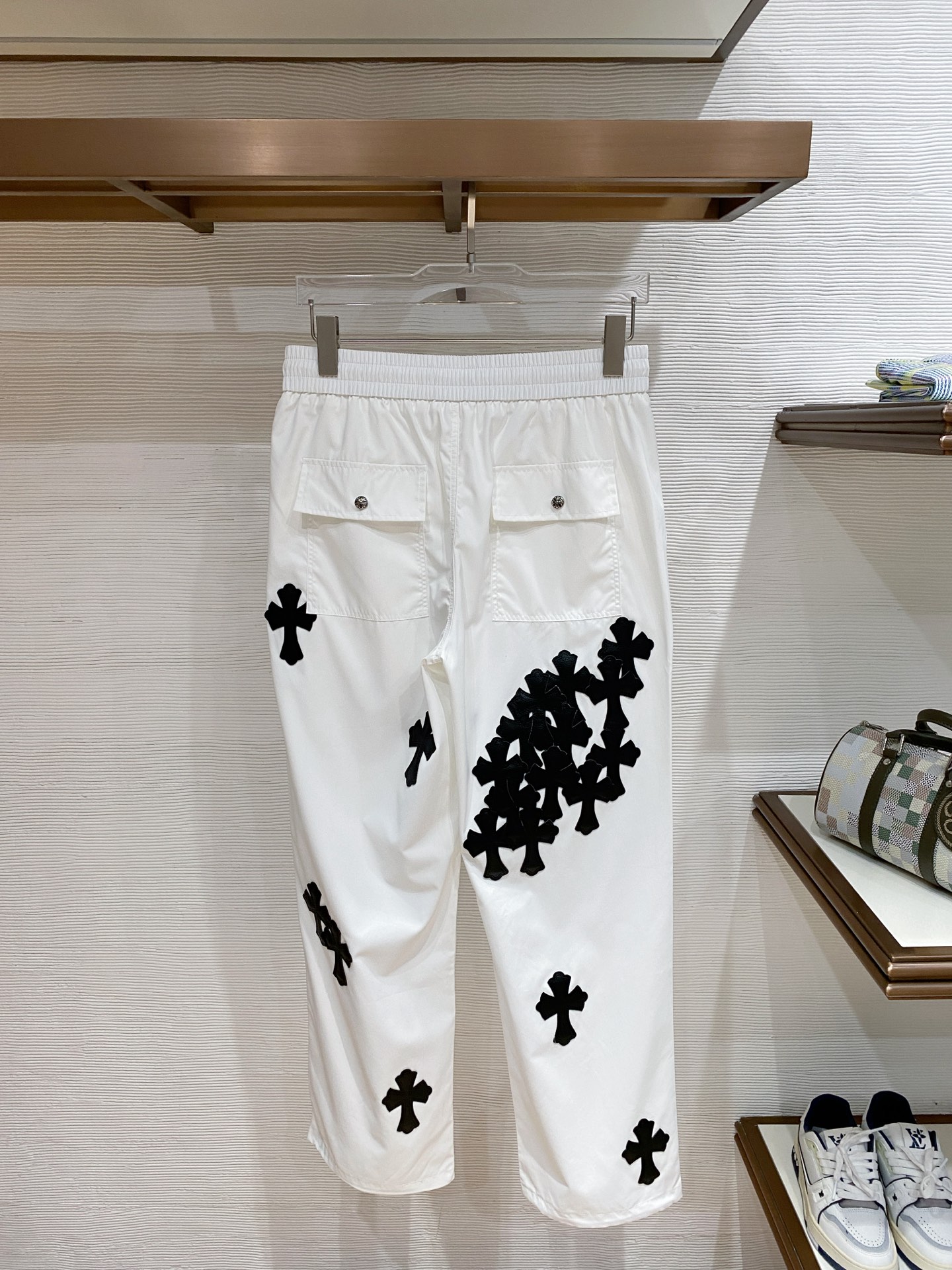 🌟27 克罗心# 2026 春夏时尚/休闲裤子美学的焕新诠释,演绎浓郁的格调型时尚风范,细节感和设计感强