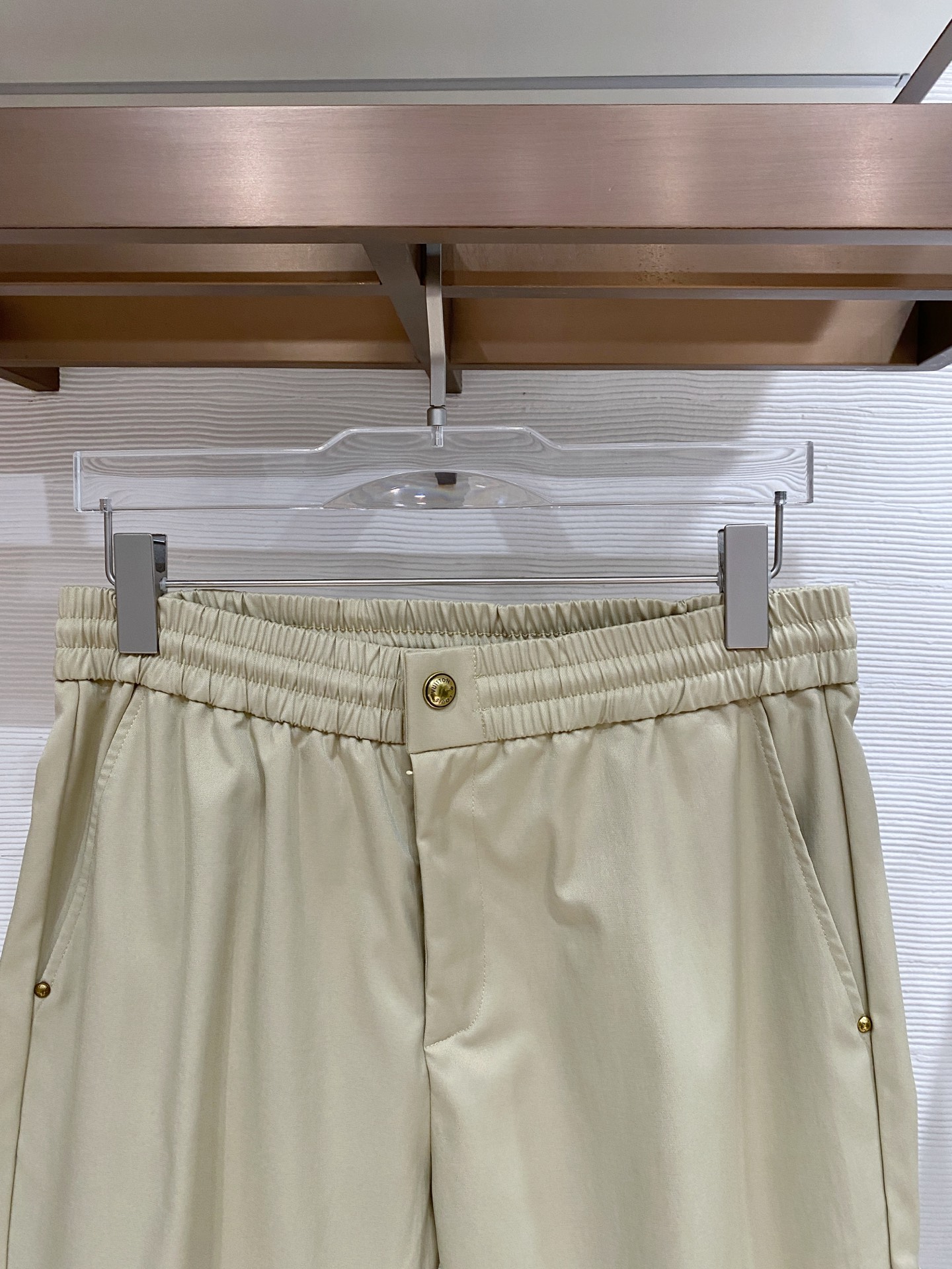 🌟27 驴家# 2026 春夏时尚/休闲裤子美学的焕新诠释,演绎浓郁的格调型时尚风范,细节感和设计感强悍