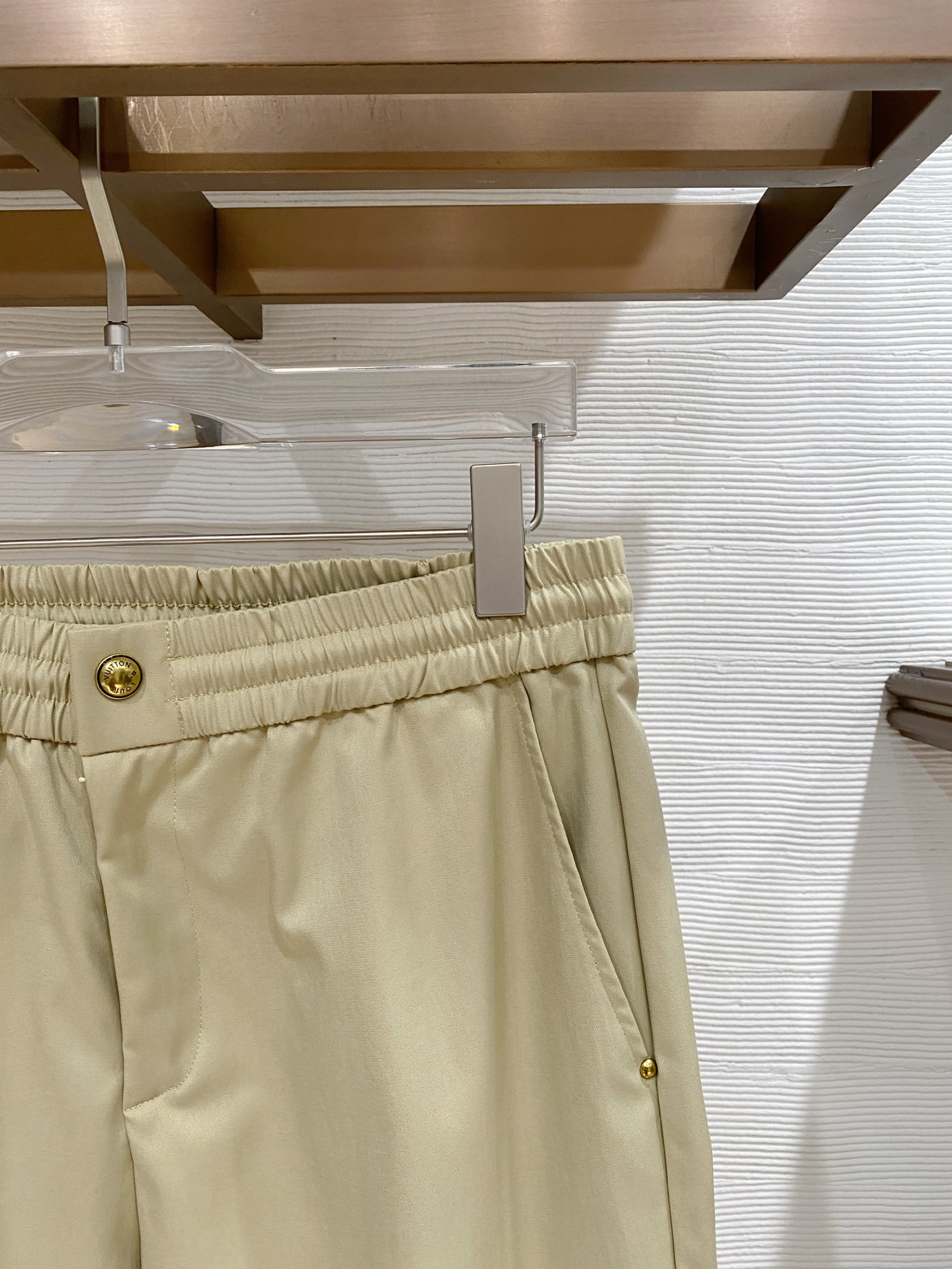 🌟27 驴家# 2026 春夏时尚/休闲裤子美学的焕新诠释,演绎浓郁的格调型时尚风范,细节感和设计感强悍