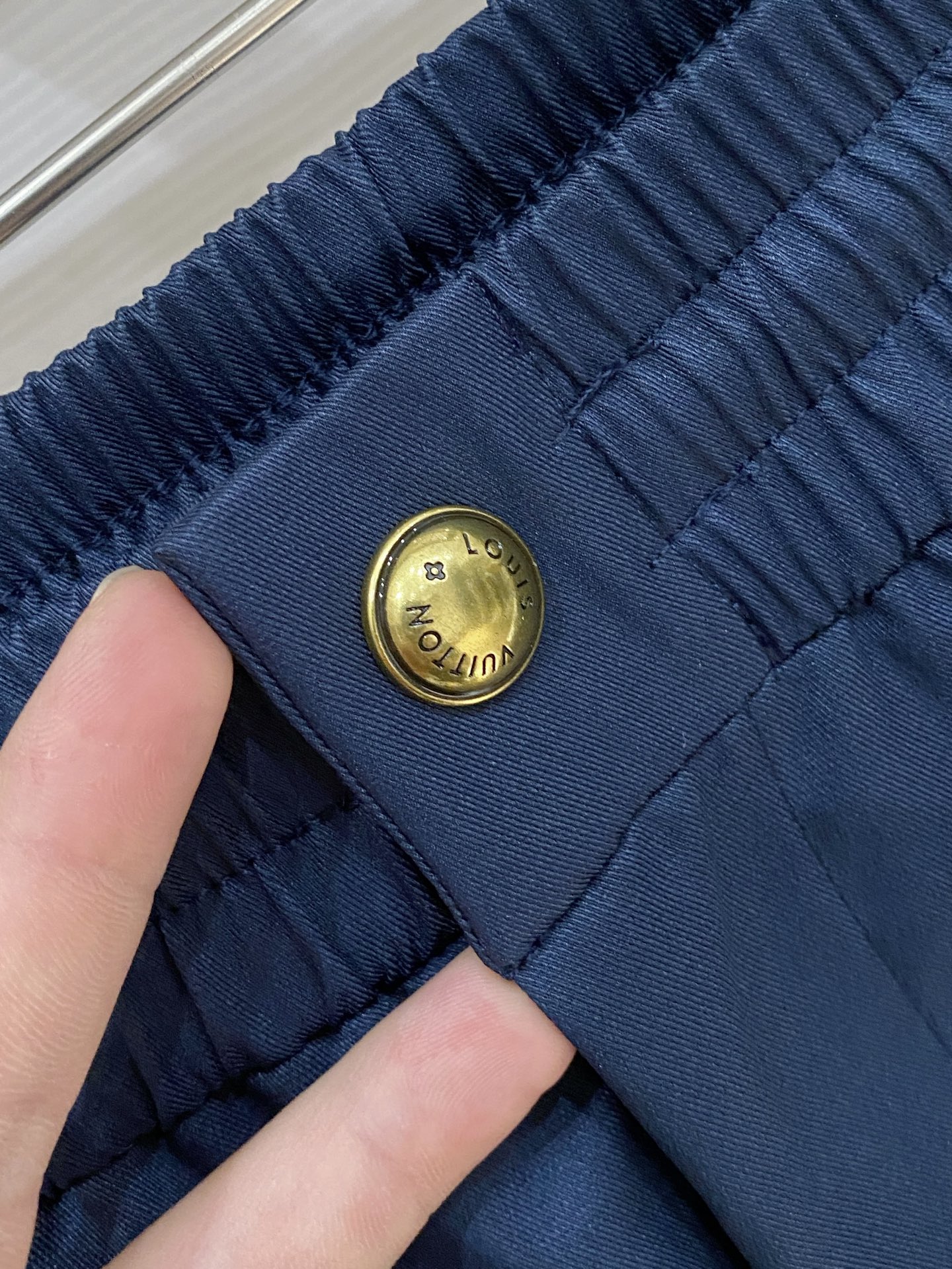 🌟27 驴家# 2026 春夏时尚/休闲裤子美学的焕新诠释,演绎浓郁的格调型时尚风范,细节感和设计感强悍