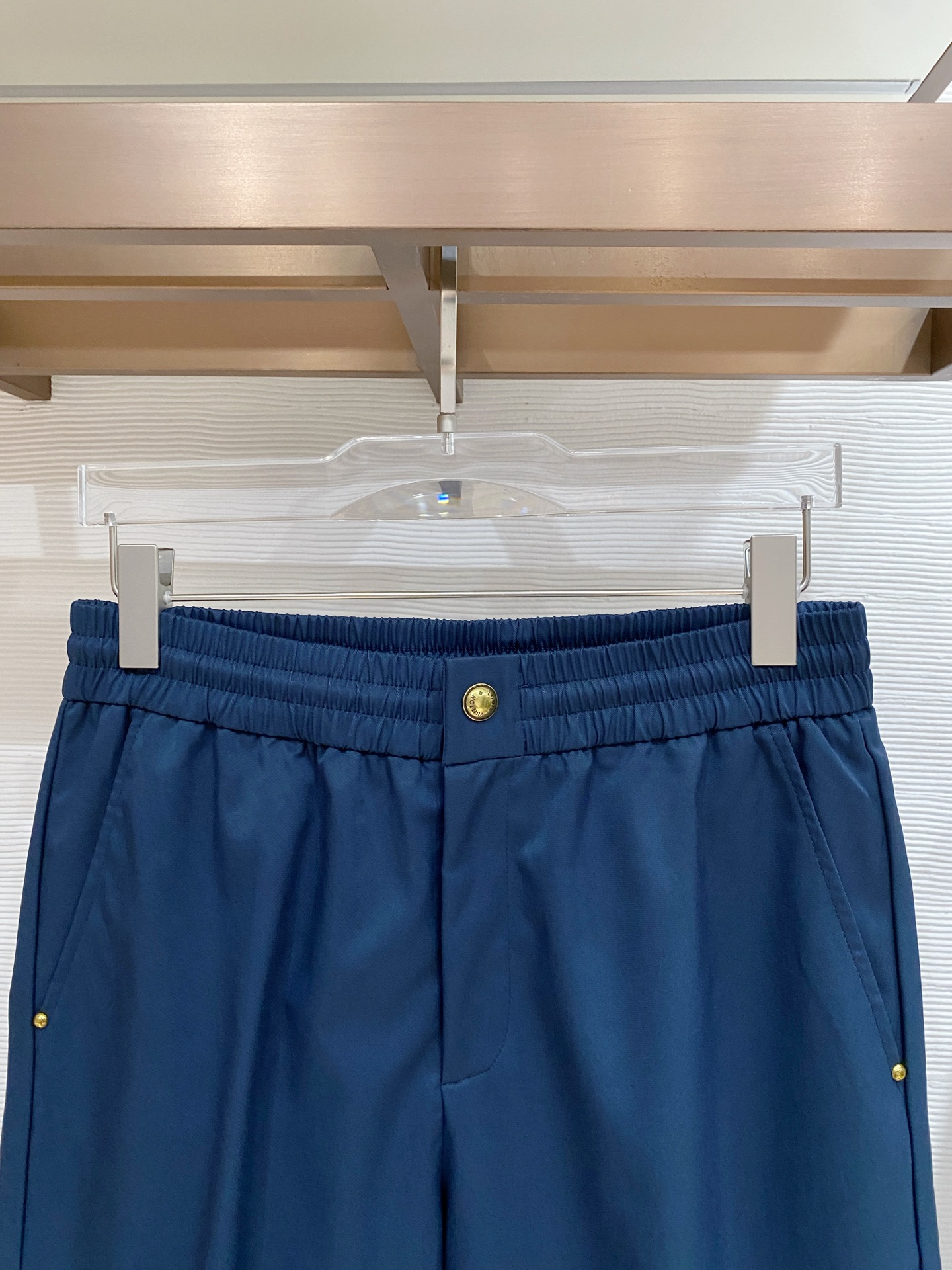 🌟27 驴家# 2026 春夏时尚/休闲裤子美学的焕新诠释,演绎浓郁的格调型时尚风范,细节感和设计感强悍