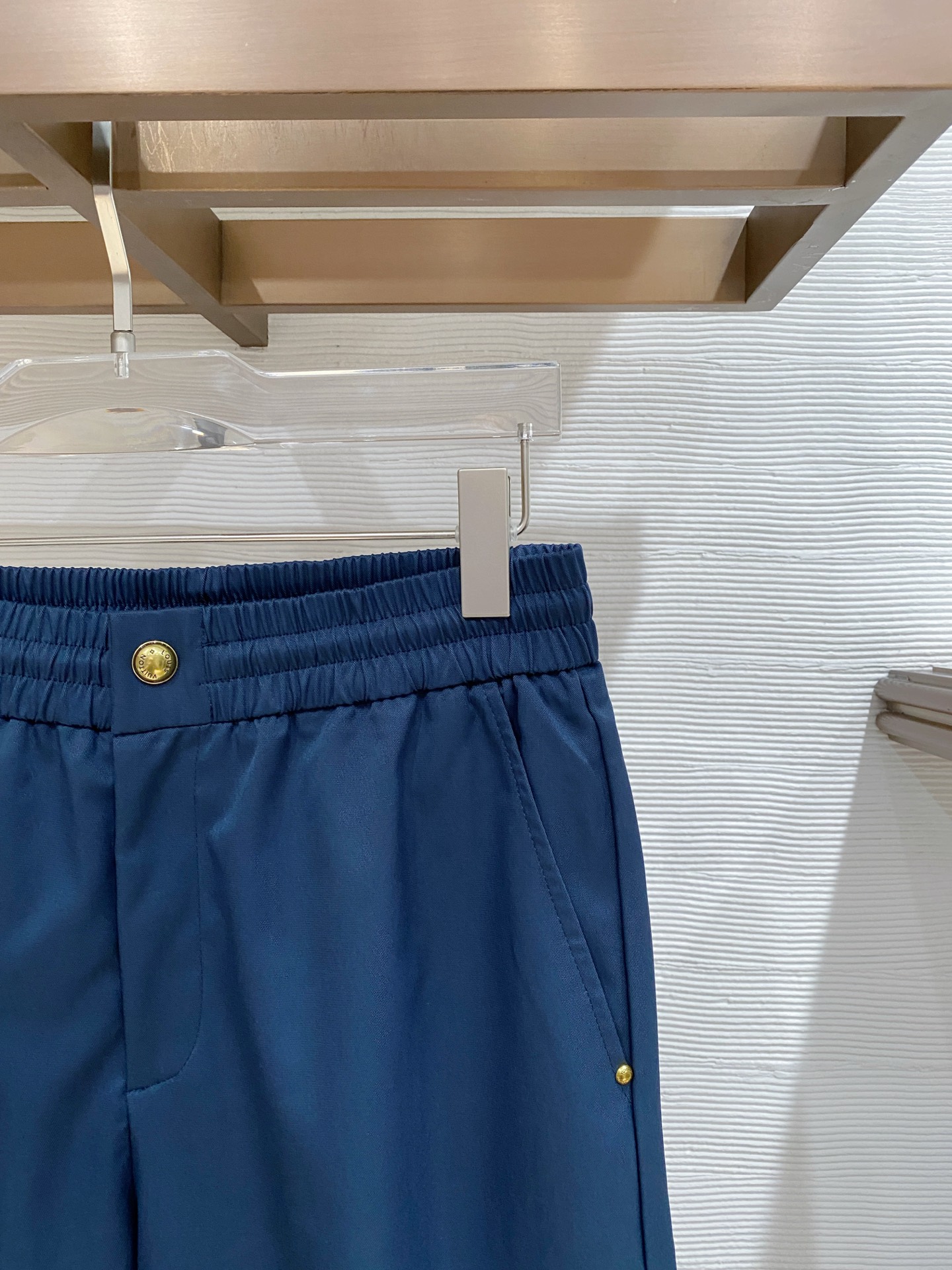 🌟27 驴家# 2026 春夏时尚/休闲裤子美学的焕新诠释,演绎浓郁的格调型时尚风范,细节感和设计感强悍