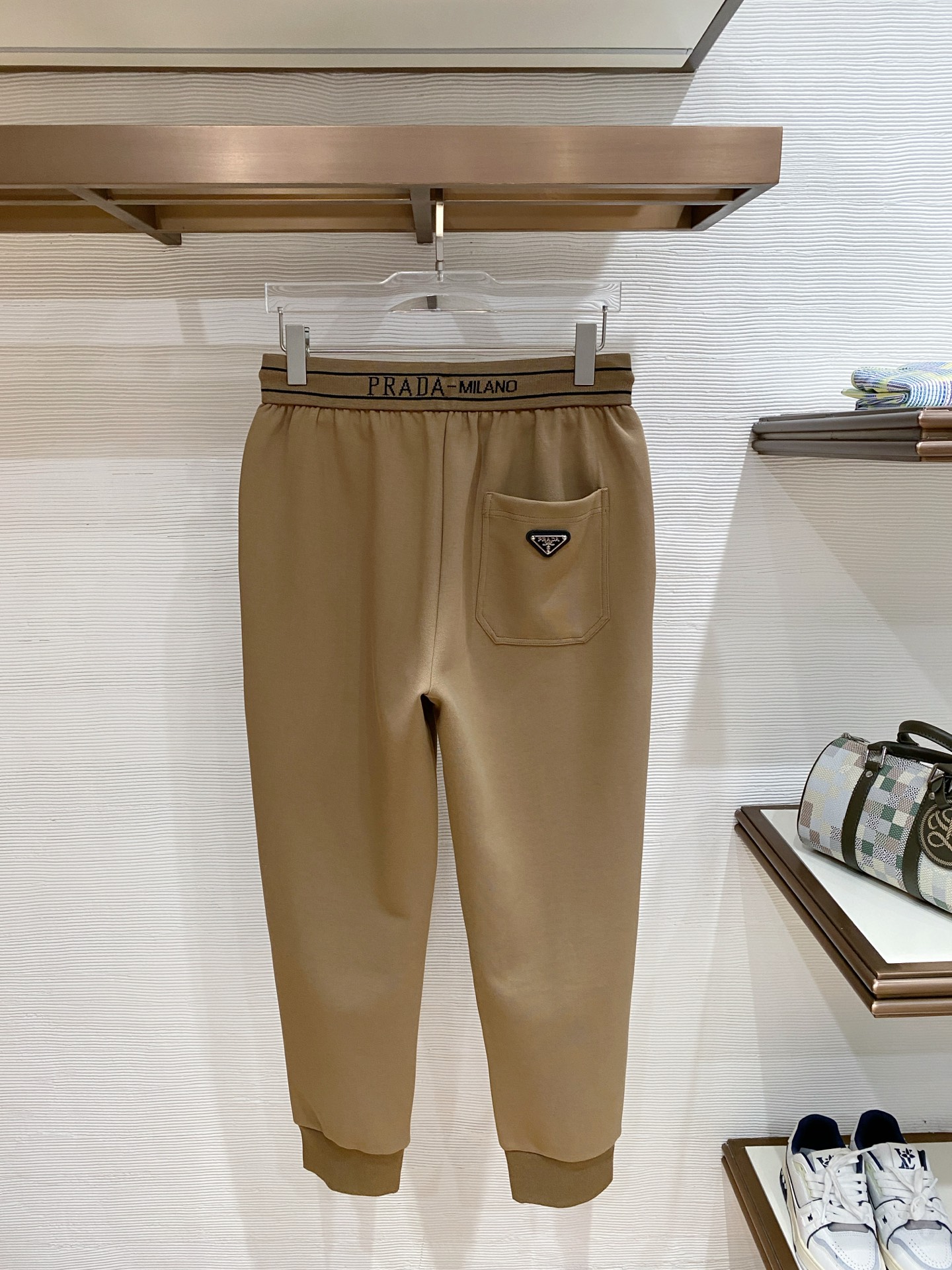 🌟27 PRD# 2026 春夏时尚/休闲裤子美学的焕新诠释,演绎浓郁的格调型时尚风范,细节感和设计感强