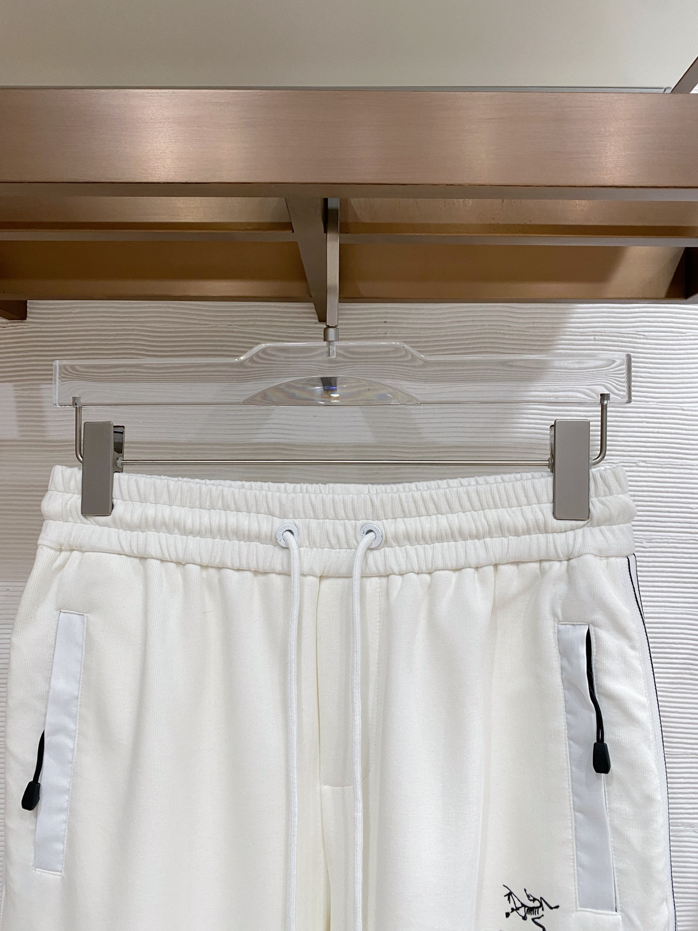 🌟27 始祖# 2026 春夏时尚/休闲裤子美学的焕新诠释,演绎浓郁的格调型时尚风范,细节感和设计感强悍