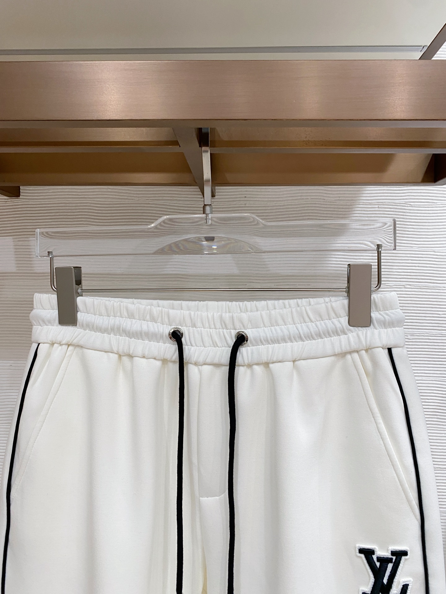 🌟27 驴家# 2026 春夏时尚/休闲裤子美学的焕新诠释,演绎浓郁的格调型时尚风范,细节感和设计感强悍