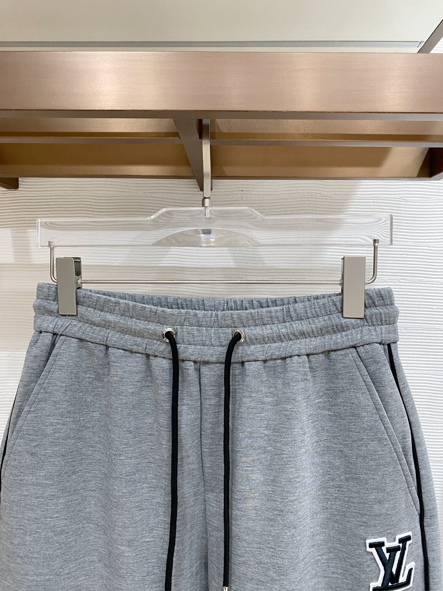 🌟27 驴家# 2026 春夏时尚/休闲裤子美学的焕新诠释,演绎浓郁的格调型时尚风范,细节感和设计感强悍