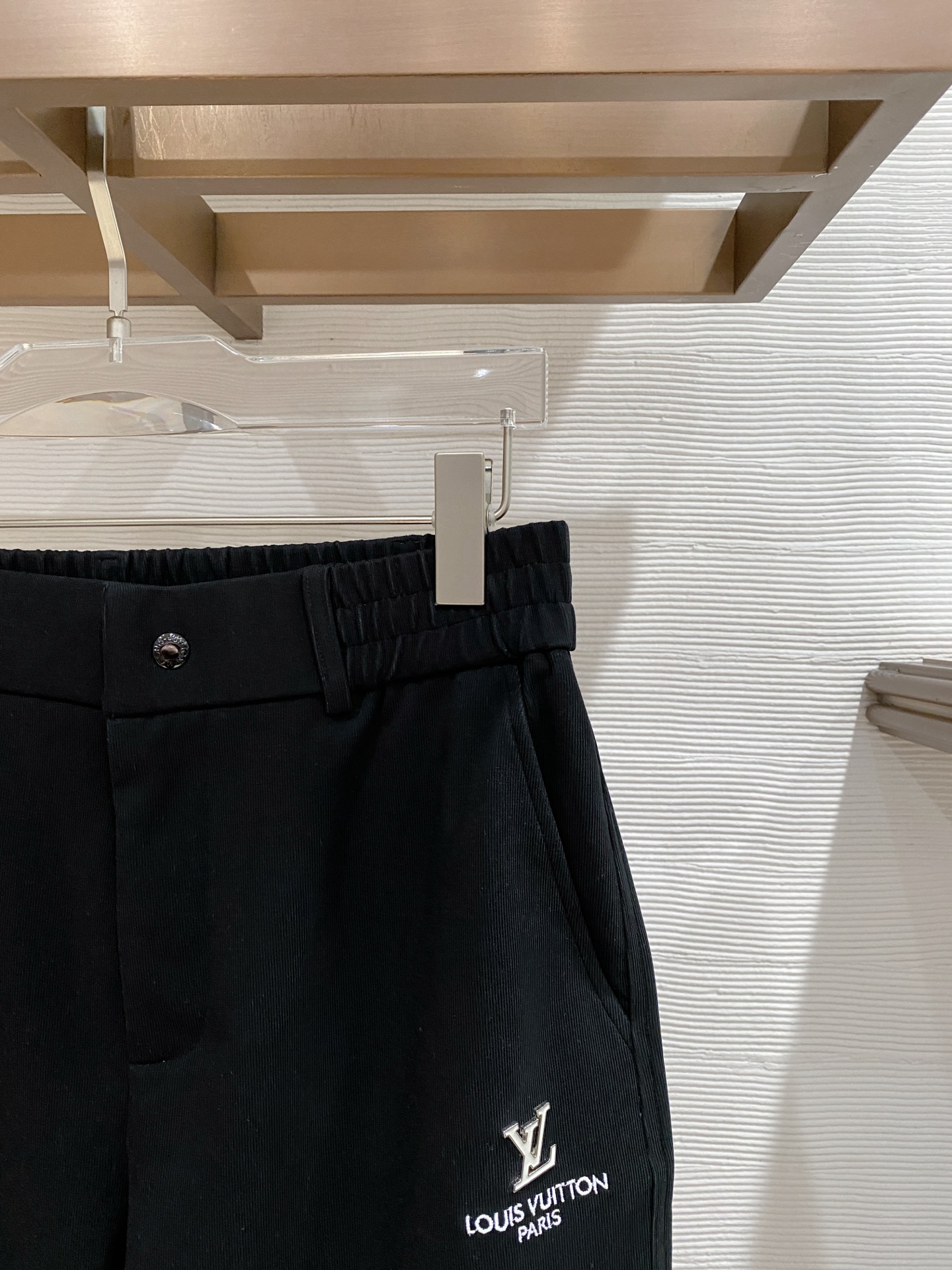 🌟27 驴家# 2026 春夏时尚/休闲裤子美学的焕新诠释,演绎浓郁的格调型时尚风范,细节感和设计感强悍