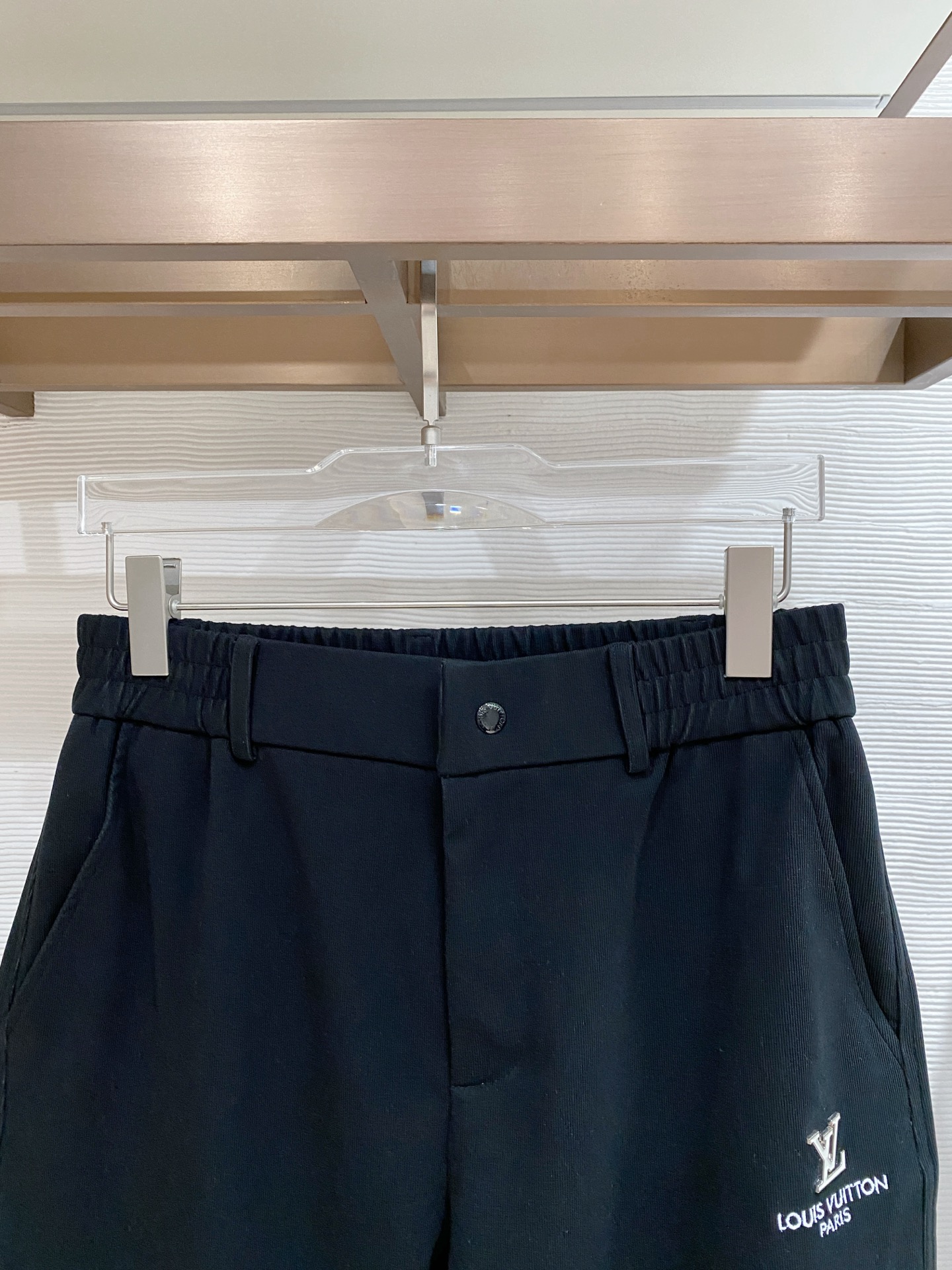 🌟27 驴家# 2026 春夏时尚/休闲裤子美学的焕新诠释,演绎浓郁的格调型时尚风范,细节感和设计感强悍