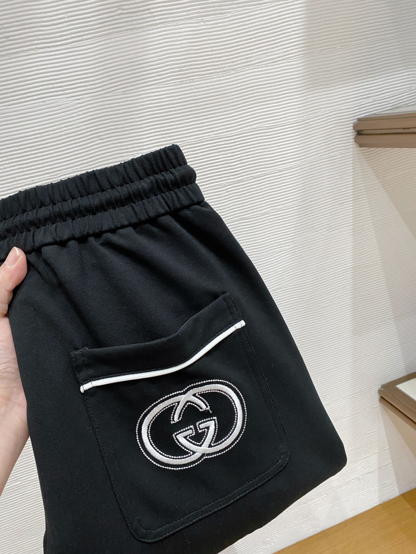 🌟27 GU# 2026 春夏时尚/休闲裤子美学的焕新诠释,演绎浓郁的格调型时尚风范,细节感和设计感强悍