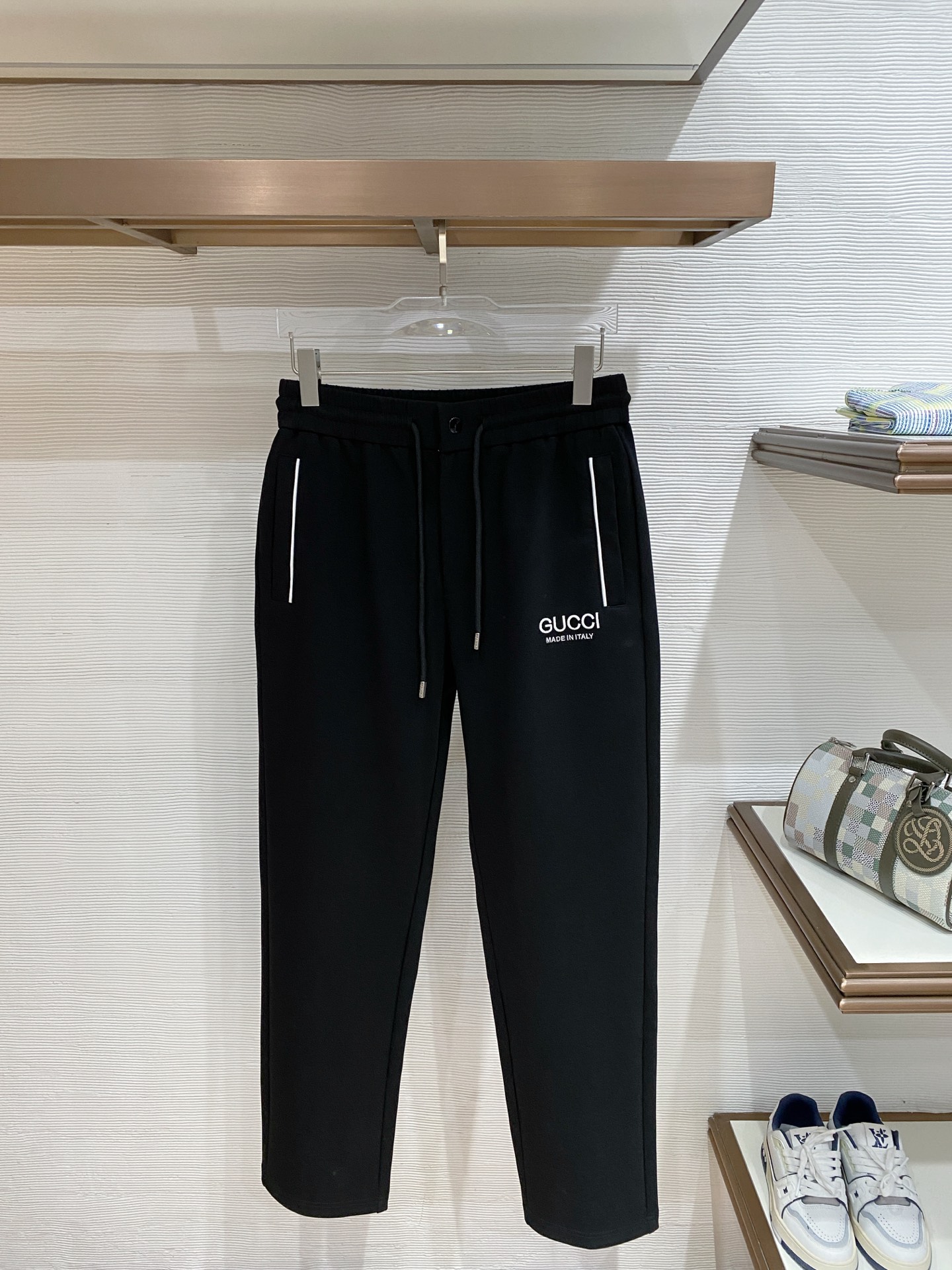 🌟27 GU# 2026 春夏时尚/休闲裤子美学的焕新诠释,演绎浓郁的格调型时尚风范,细节感和设计感强悍