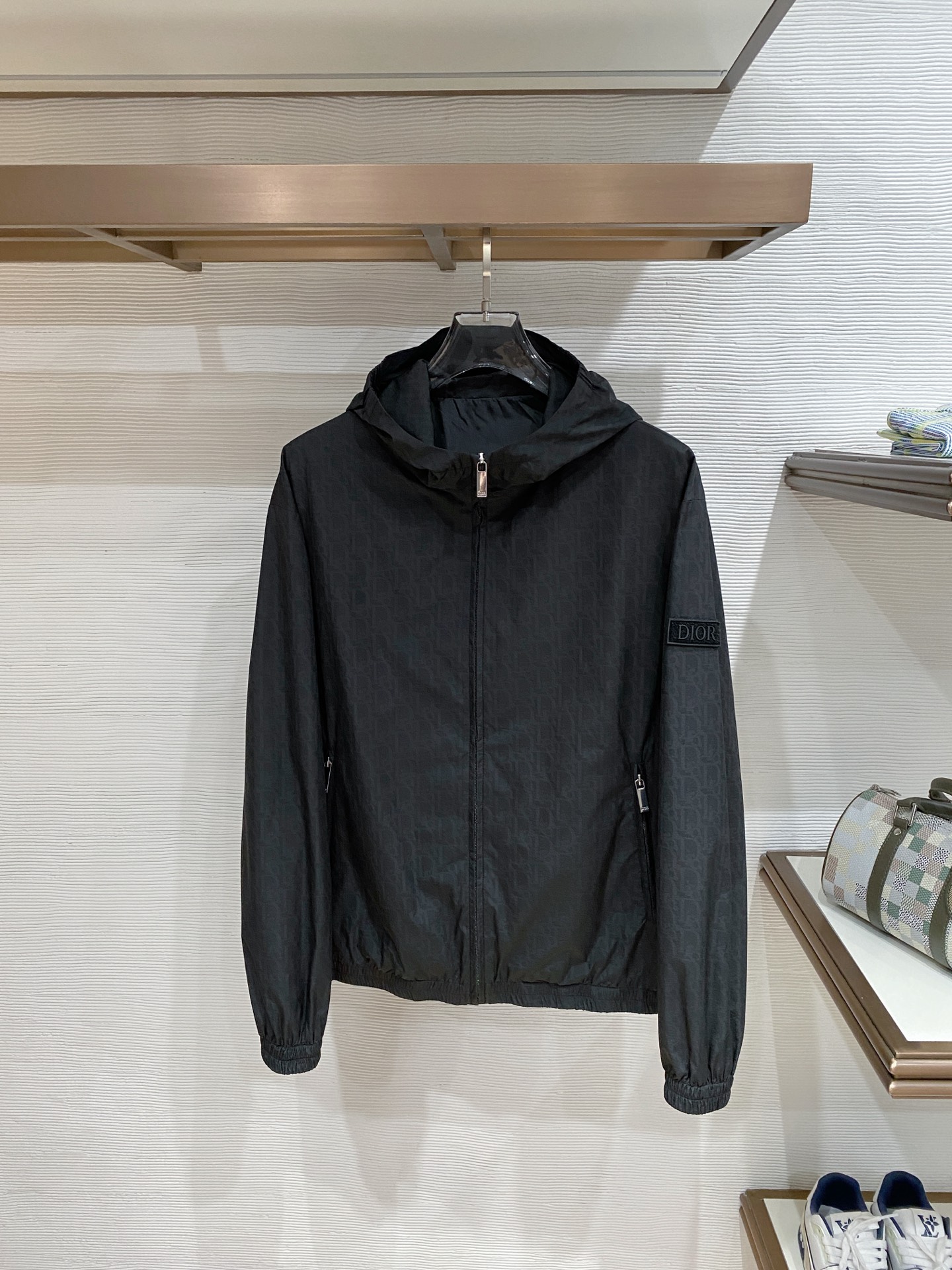 贸易公司订单‼️ 26SS早春新品 高端男士立领双面夹克外套 产量稀少珍贵.难度系数之高令人震撼!一眼便