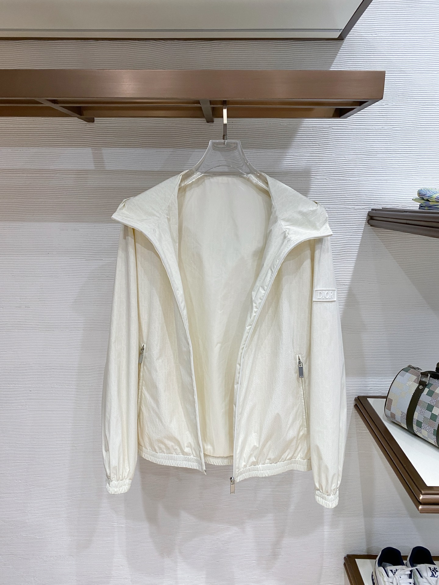 贸易公司订单‼️ 26SS早春新品 高端男士立领双面夹克外套 产量稀少珍贵.难度系数之高令人震撼!一眼便