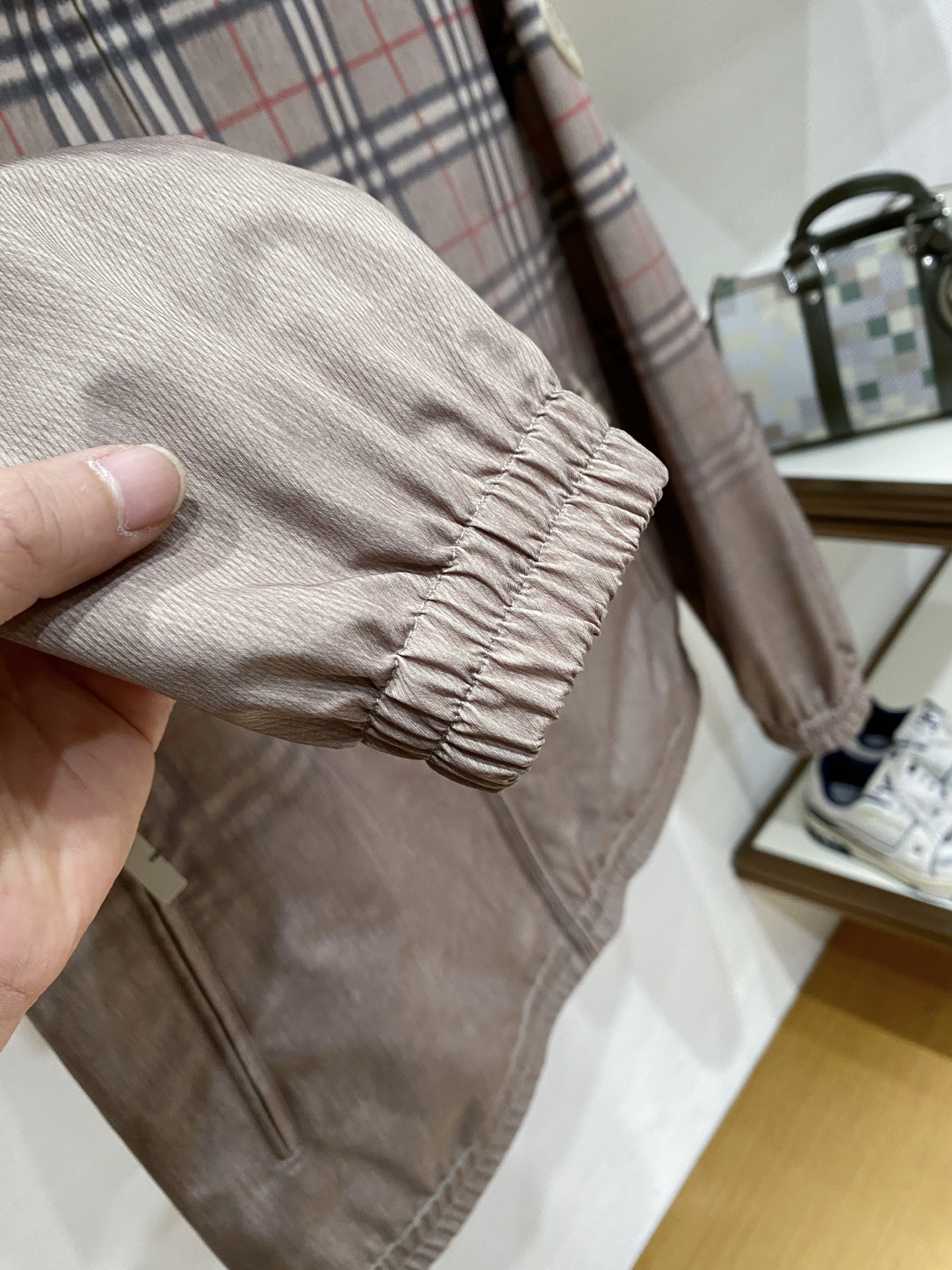 贸易公司订单‼️ 26SS早春新品 高端男士立领双面夹克外套 产量稀少珍贵.难度系数之高令人震撼!一眼便