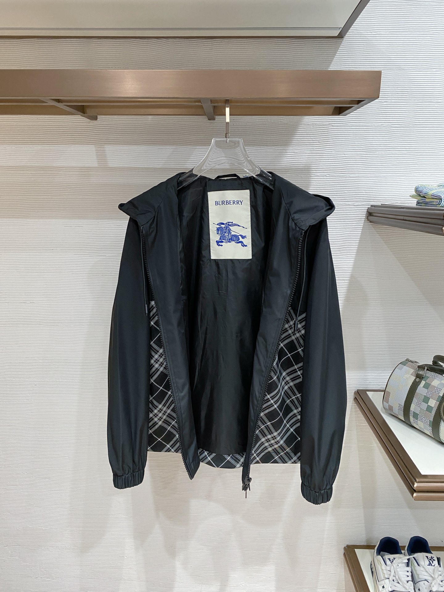 贸易公司订单‼️ 26SS早春新品 高端男士立领双面夹克外套 产量稀少珍贵.难度系数之高令人震撼!一眼便