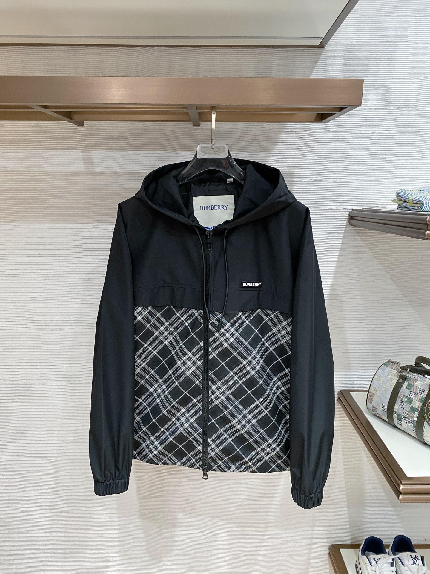 贸易公司订单‼️ 26SS早春新品 高端男士立领双面夹克外套 产量稀少珍贵.难度系数之高令人震撼!一眼便