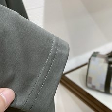 精品面料 顶级定制醋酸面料BC 2026春夏新款首发专柜最新款短袖圆领T恤 高端订制 设计前卫时尚!品牌 精品面料 顶级定制醋酸面料BC 2026春夏新款首发专柜最新款短袖圆领T恤 高端订制 设计前卫时尚!品牌