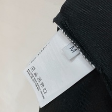 。鸟 2026春夏新品翻领Polo短袖 时尚单品设计,更加时尚舒适,高标准定制,上身非常有型,奢华品牌经 。鸟 2026春夏新品翻领Polo短袖 时尚单品设计,更加时尚舒适,高标准定制,上身非常有型,奢华品牌经