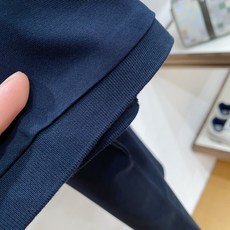 。Loro piana 1926春夏新品翻领Polo短袖 时尚单品设计,更加时尚舒适,高标准定制,上身 。Loro piana 1926春夏新品翻领Polo短袖 时尚单品设计,更加时尚舒适,高标准定制,上身