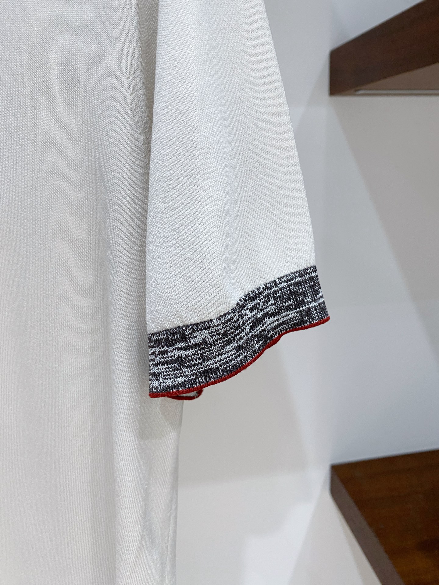 顶级品质>(26新款针织)专柜官网同步发售！辅料全部原版定制出品，贸易公司真品订单。高级定制进口面料，以