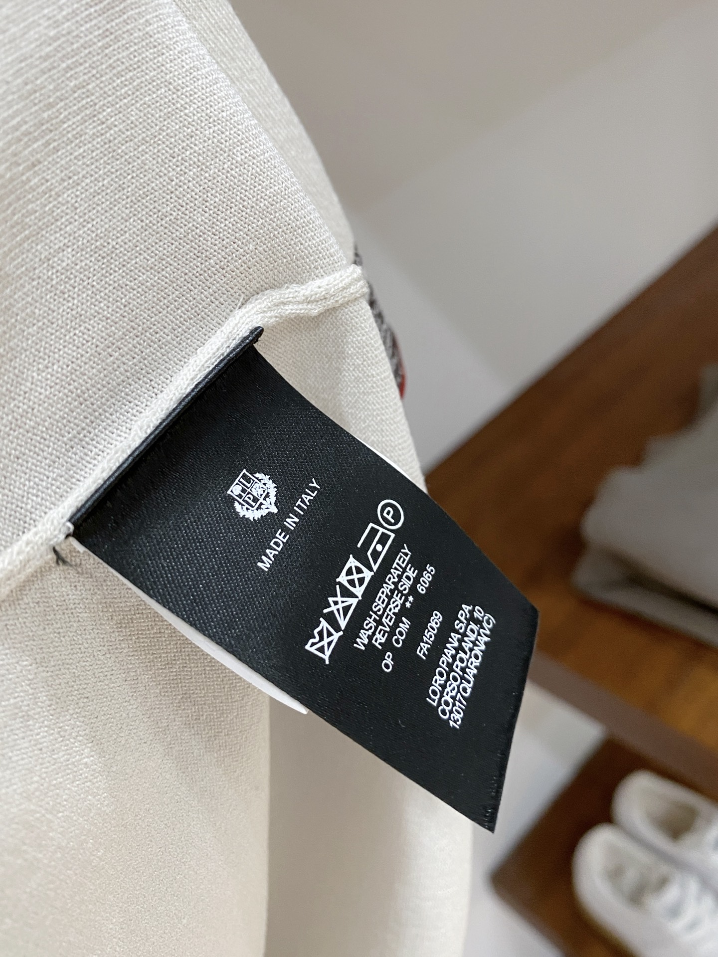 顶级品质>(26新款针织)专柜官网同步发售！辅料全部原版定制出品，贸易公司真品订单。高级定制进口面料，以