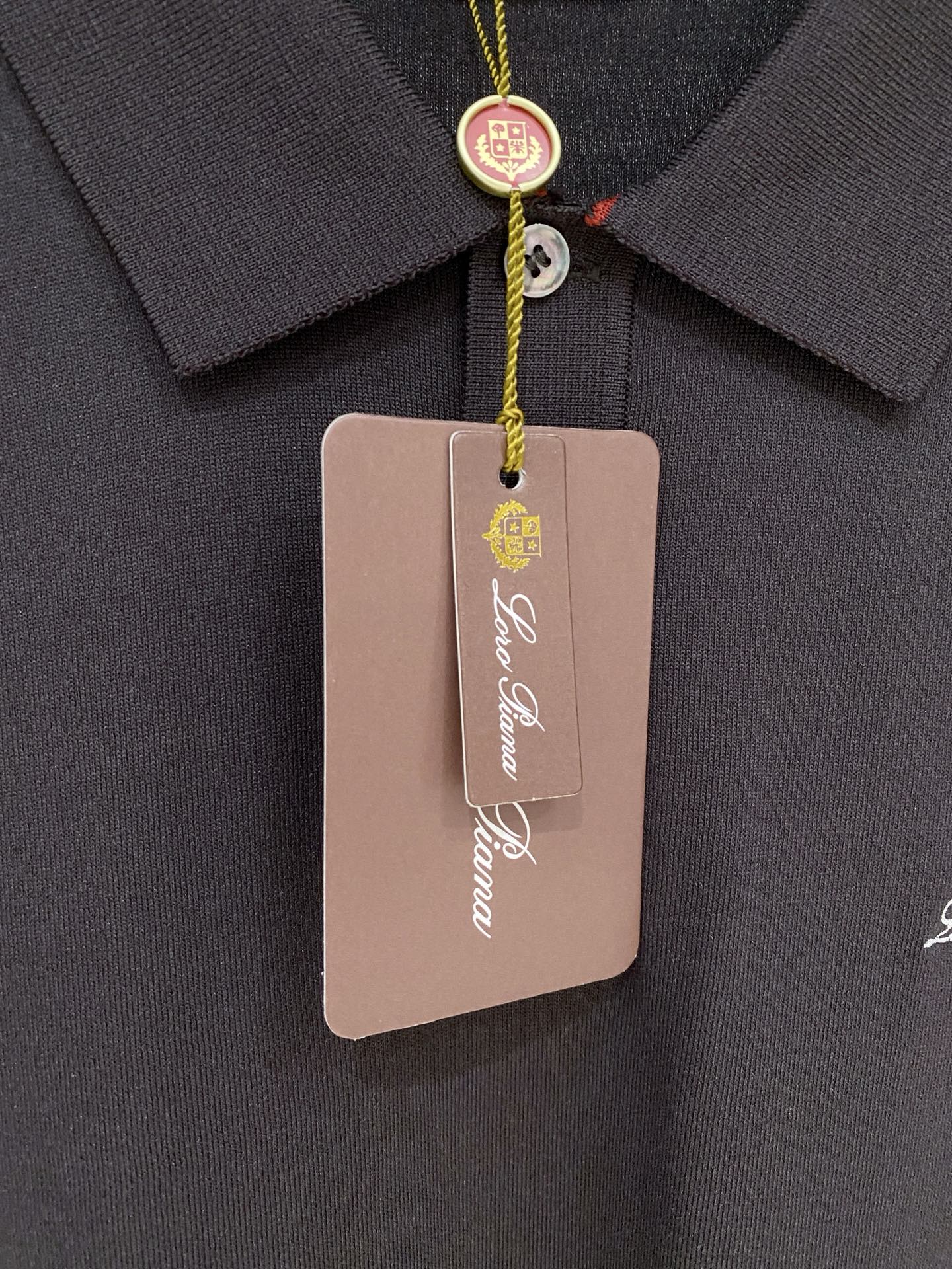 顶级品质>(26新款针织)专柜官网同步发售！辅料全部原版定制出品，贸易公司真品订单。高级定制进口面料，以