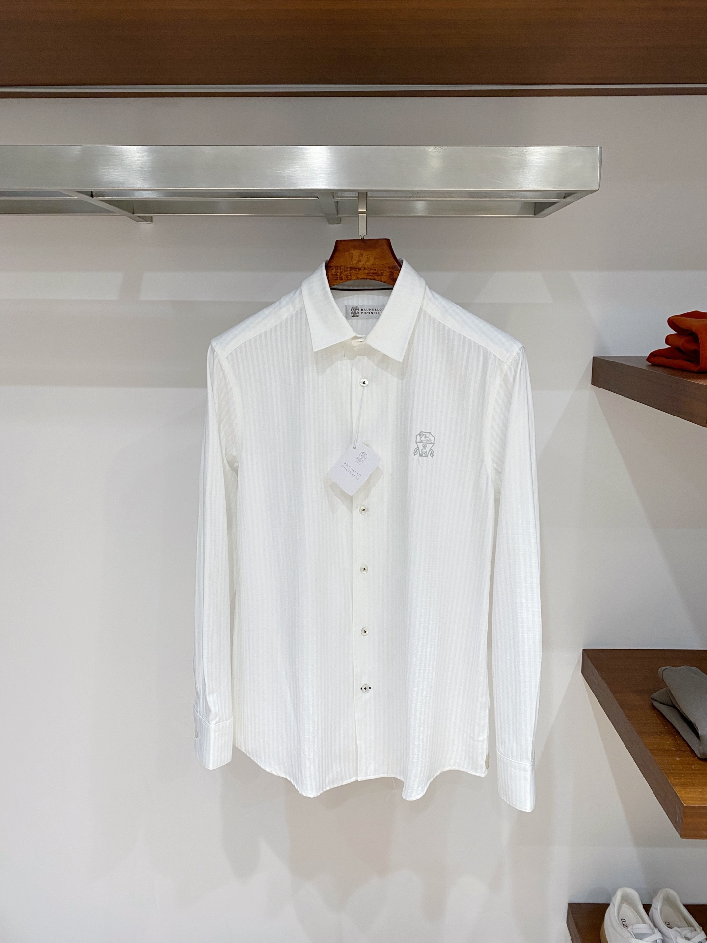 顶级品质>26新款(精品衬衫)专柜官网同步发售！辅料全部原版定制出品，贸易公司真品订单。高级定制进口面料