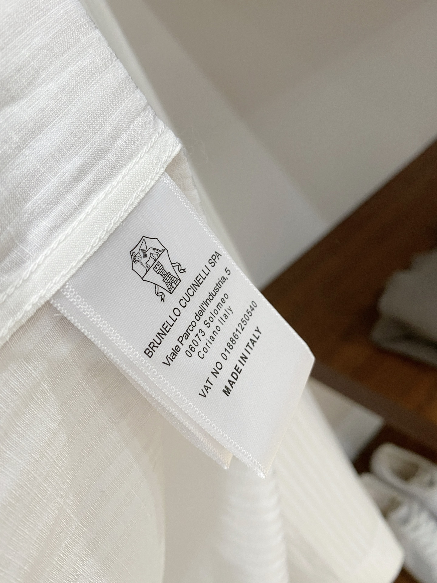 顶级品质>26新款(精品衬衫)专柜官网同步发售！辅料全部原版定制出品，贸易公司真品订单。高级定制进口面料