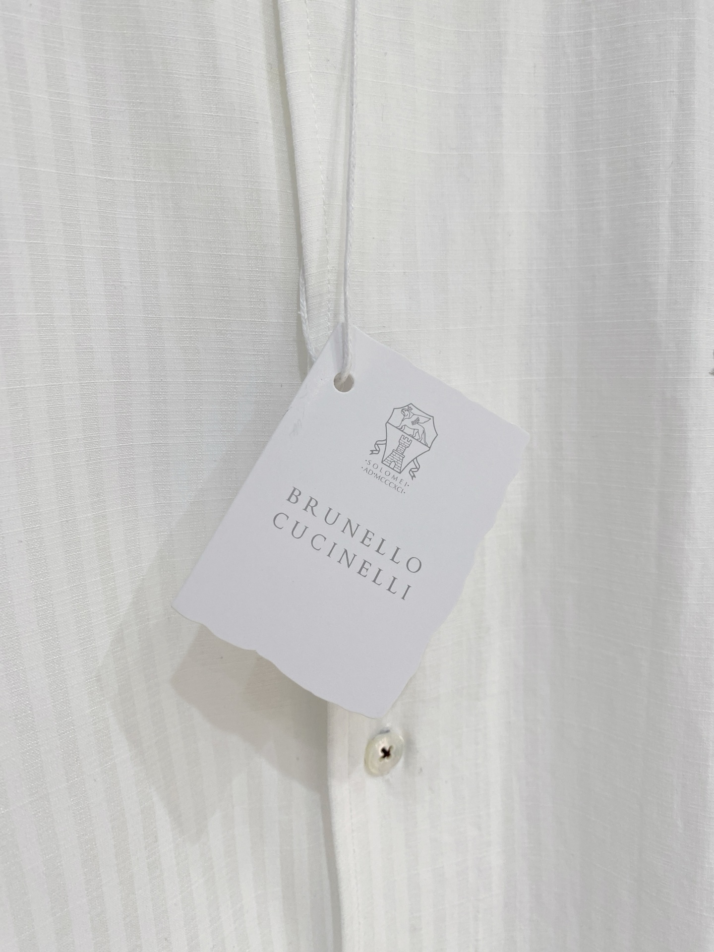 顶级品质>26新款(精品衬衫)专柜官网同步发售！辅料全部原版定制出品，贸易公司真品订单。高级定制进口面料