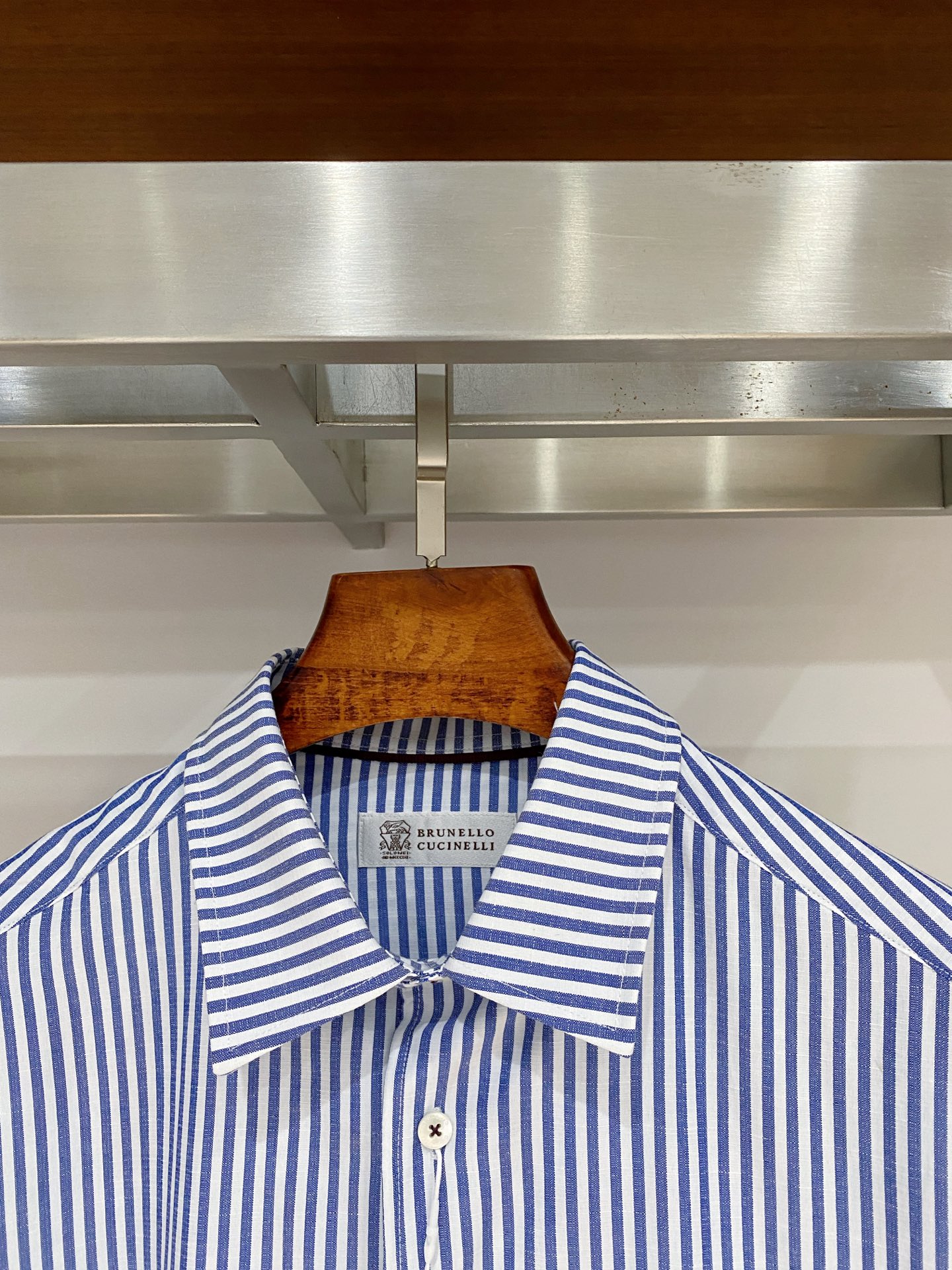 顶级品质>26新款(精品衬衫)专柜官网同步发售！辅料全部原版定制出品，贸易公司真品订单。高级定制进口面料