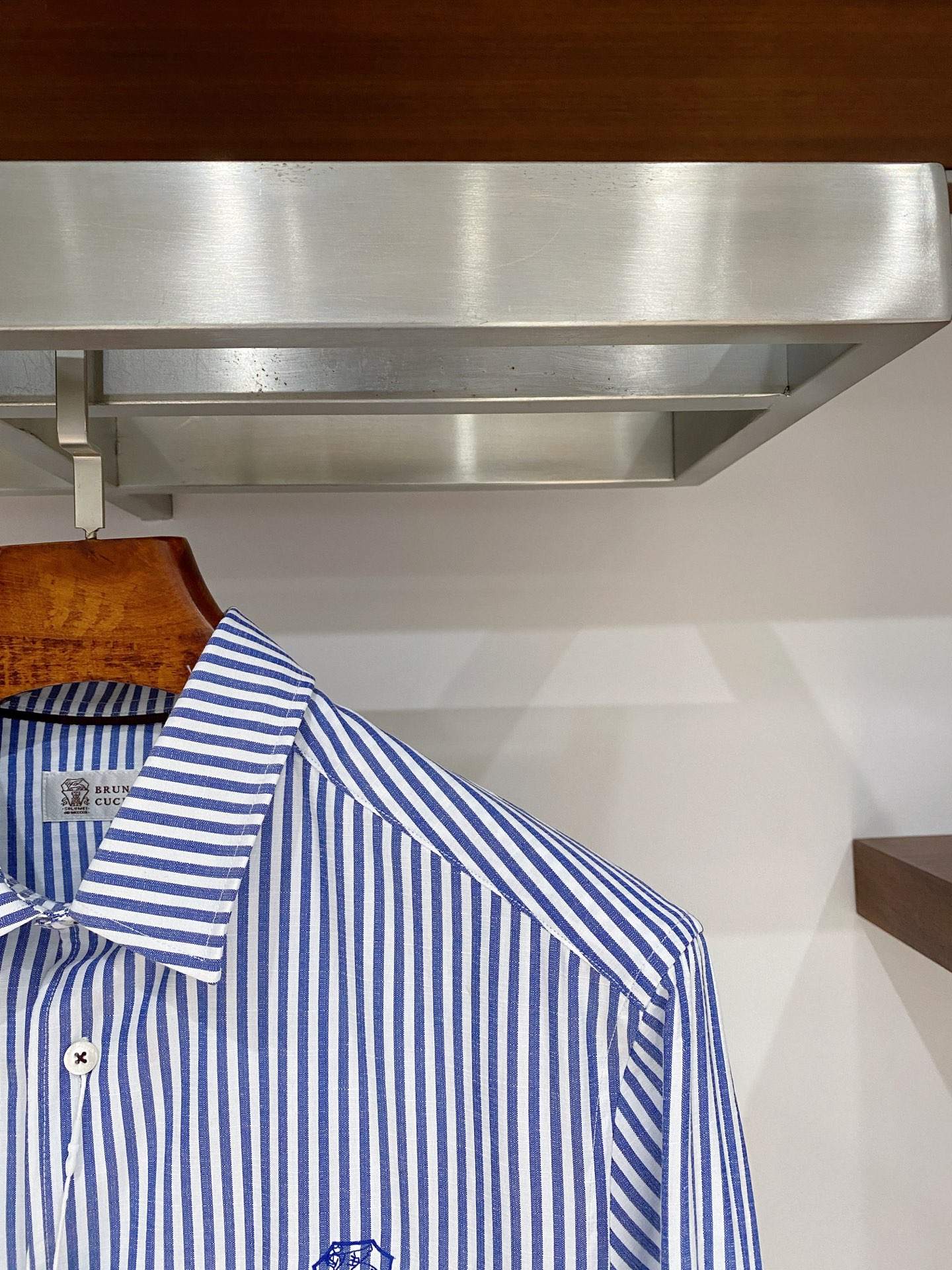 顶级品质>26新款(精品衬衫)专柜官网同步发售！辅料全部原版定制出品，贸易公司真品订单。高级定制进口面料